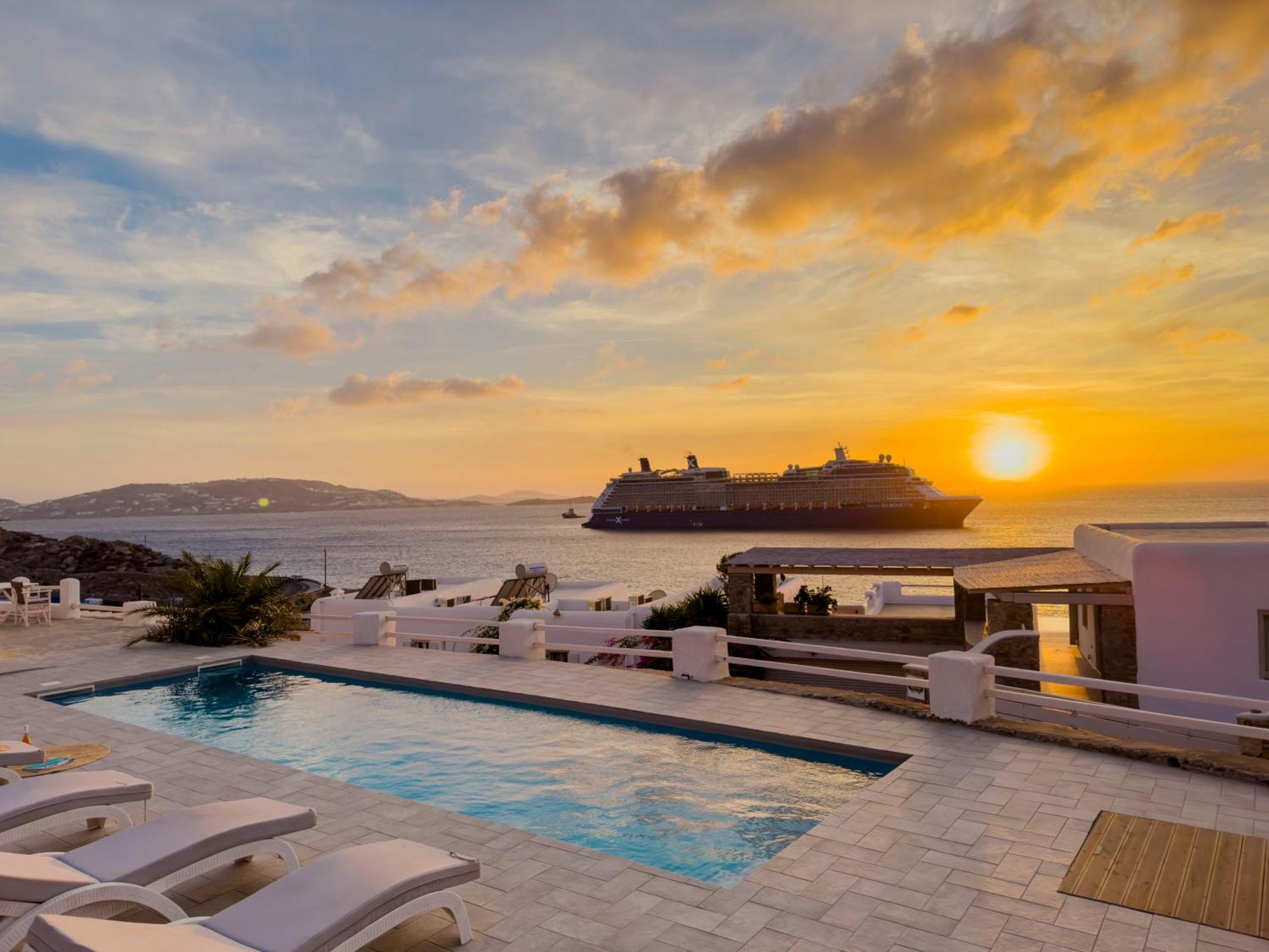 With-inn Mykonos 3* Tourlos