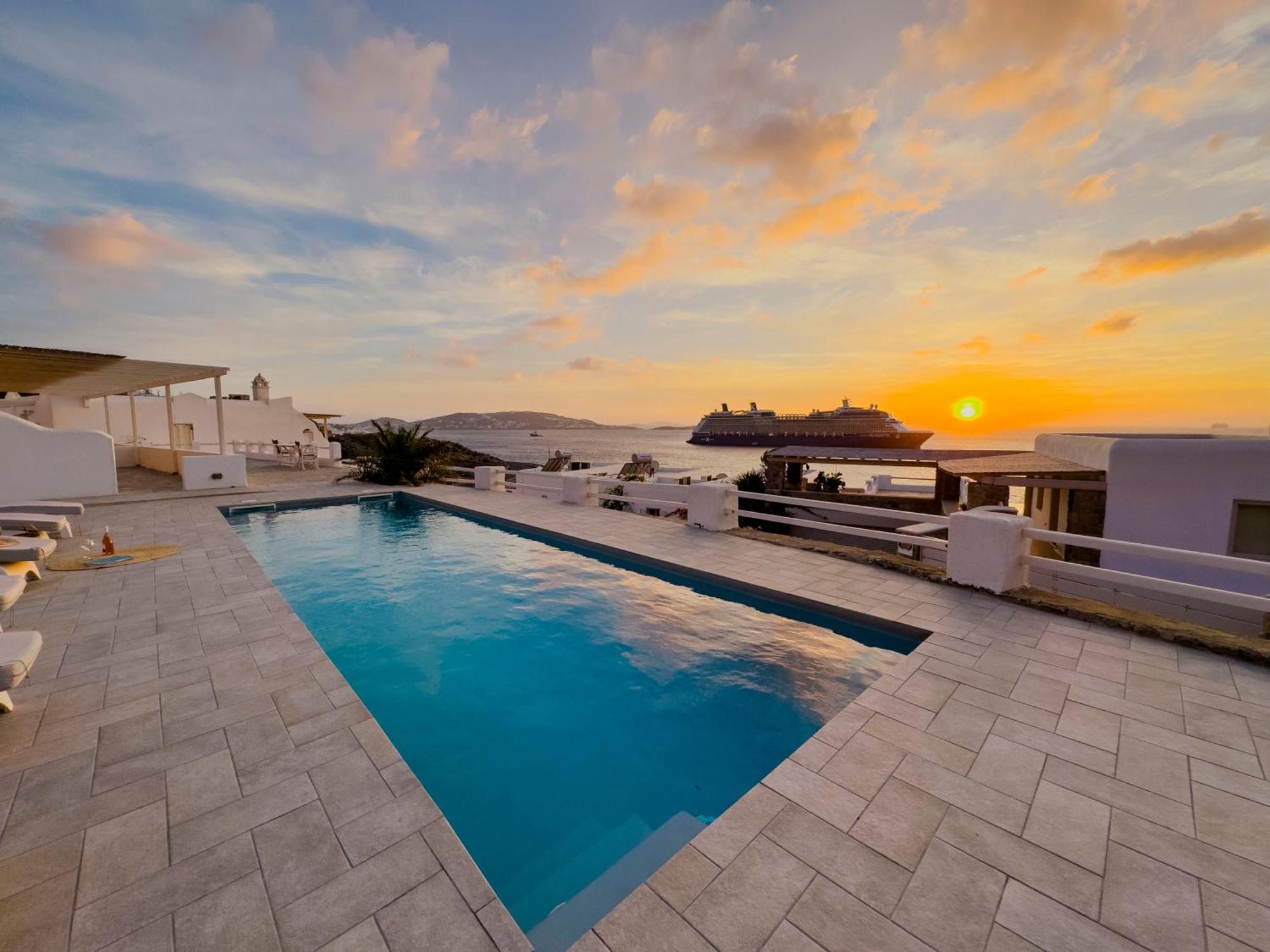 Guest house With-inn Mykonos 3*