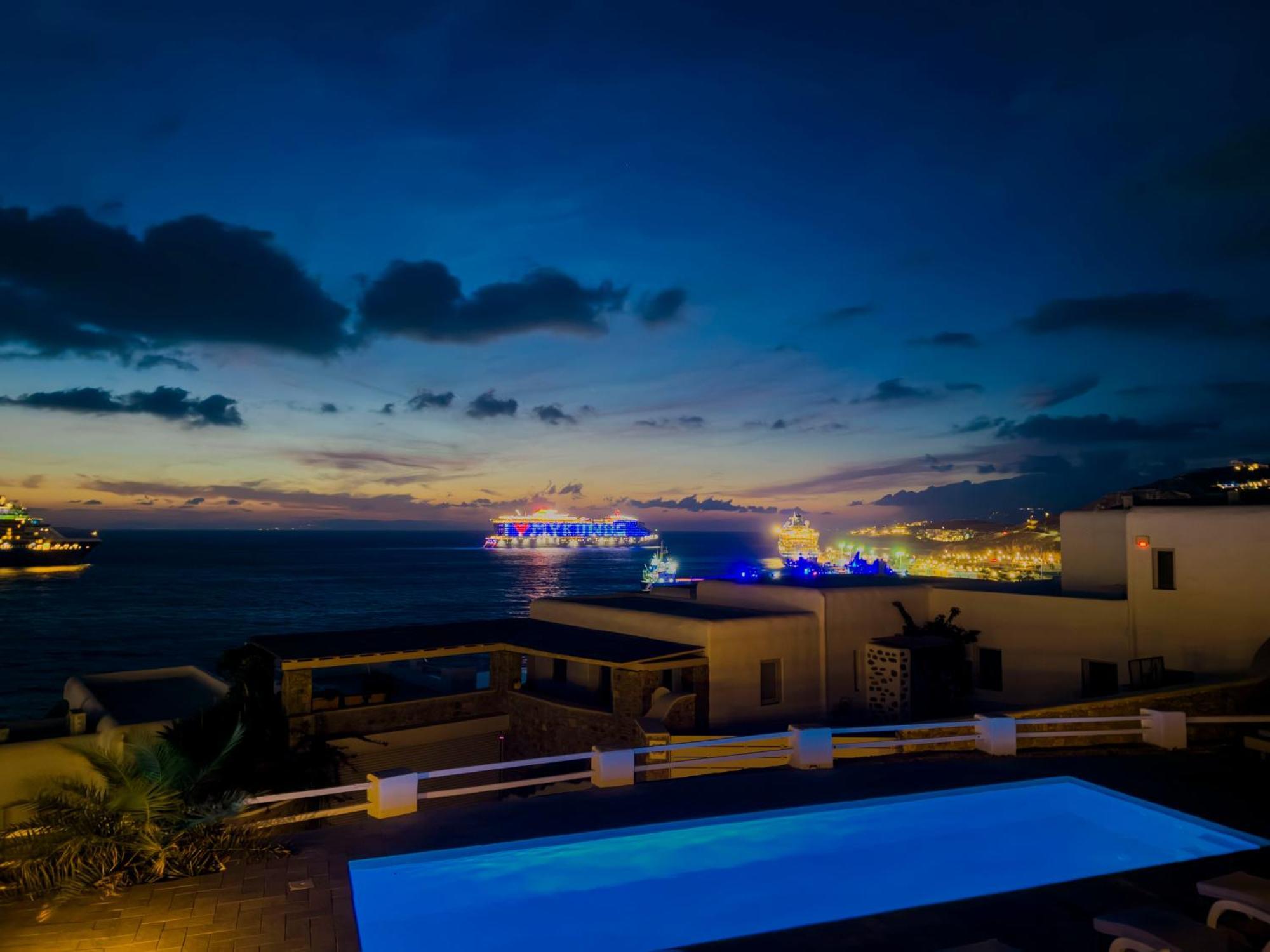 Guest house With-inn Mykonos Tourlos