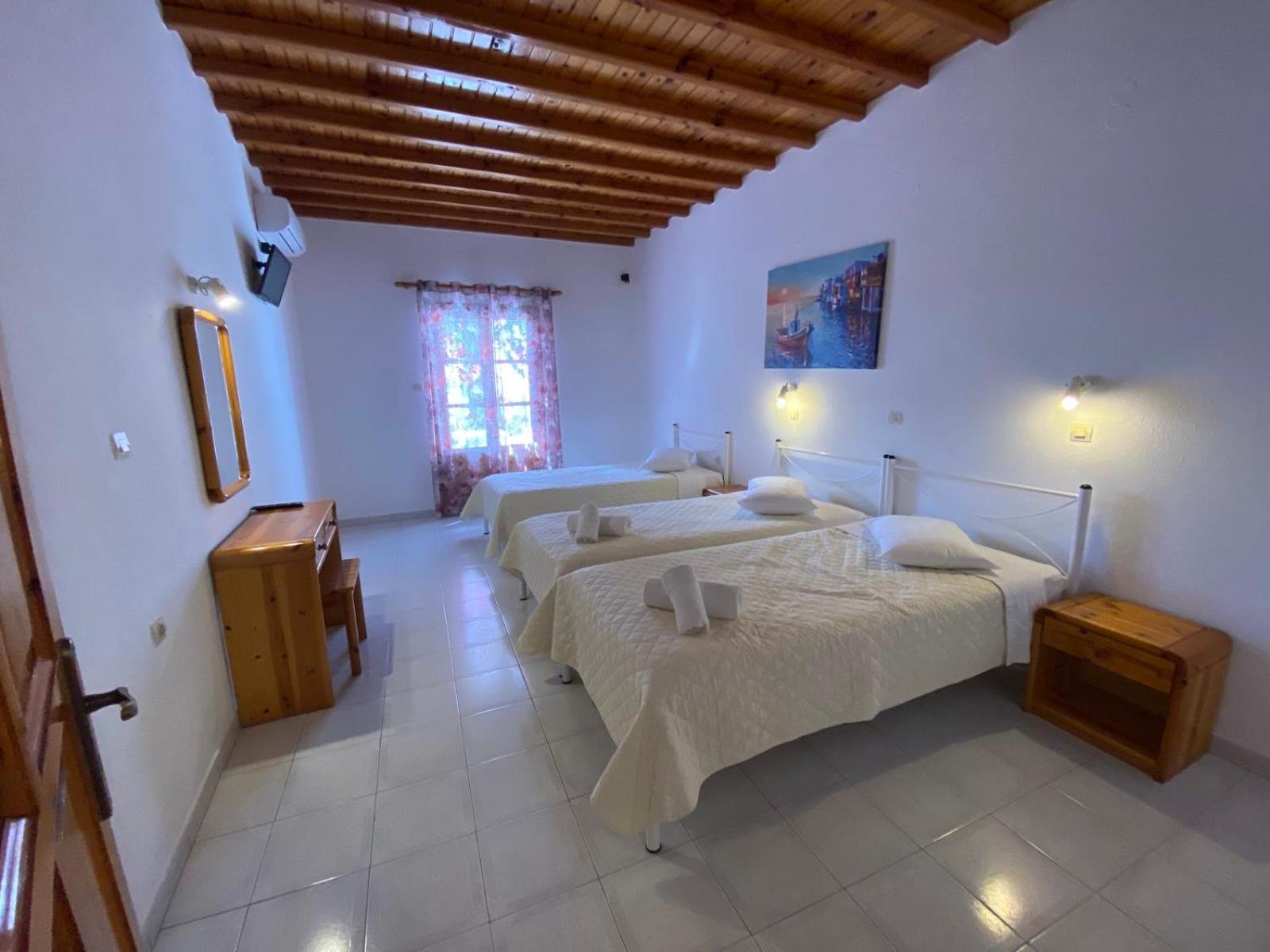 Anemos Aparthotel 3*