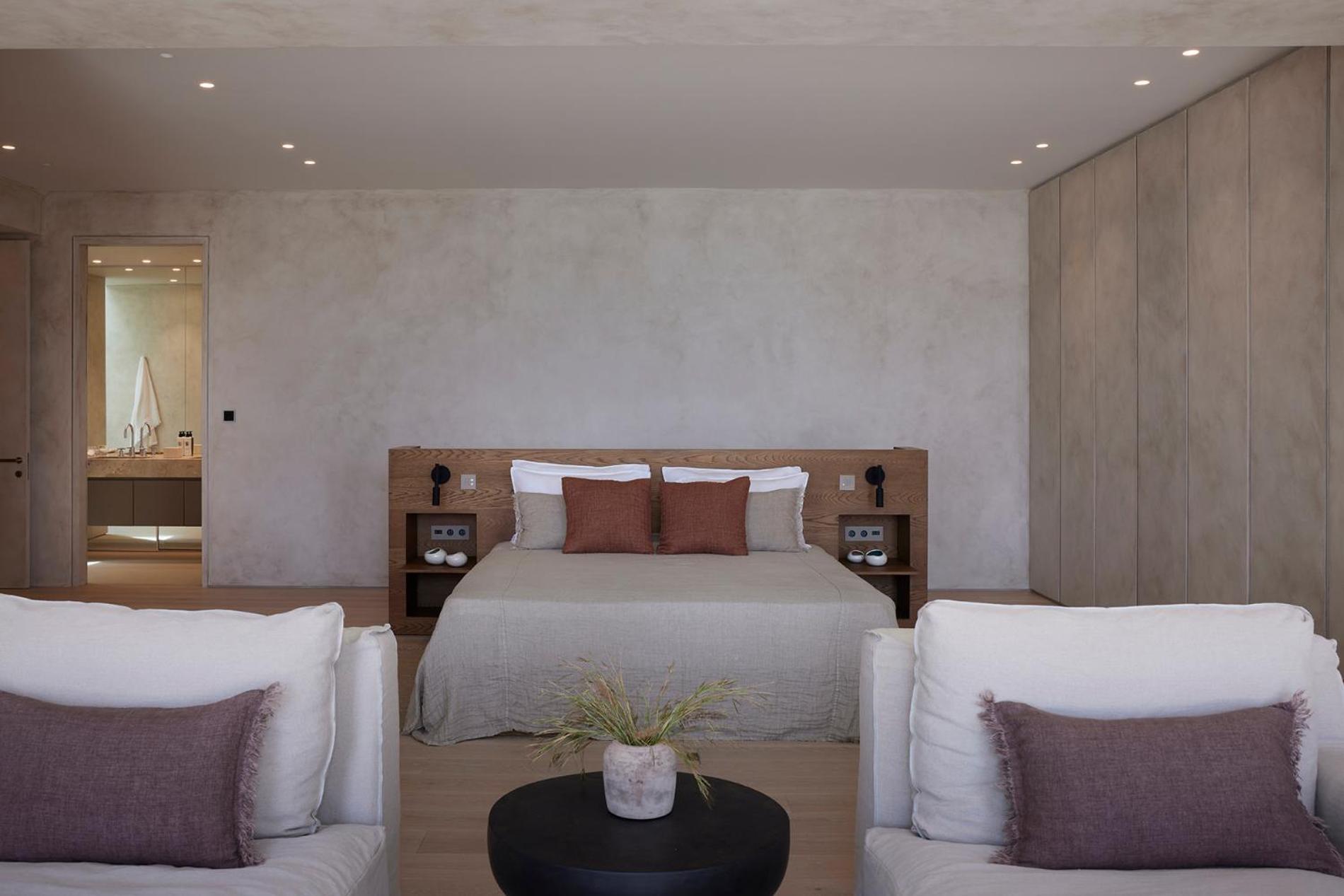 The Coast Bill&coo-the Leading Of The World (adults Only) 5*
