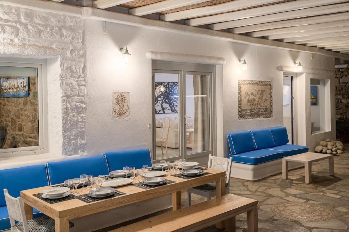 Horizon In Mykonos Town