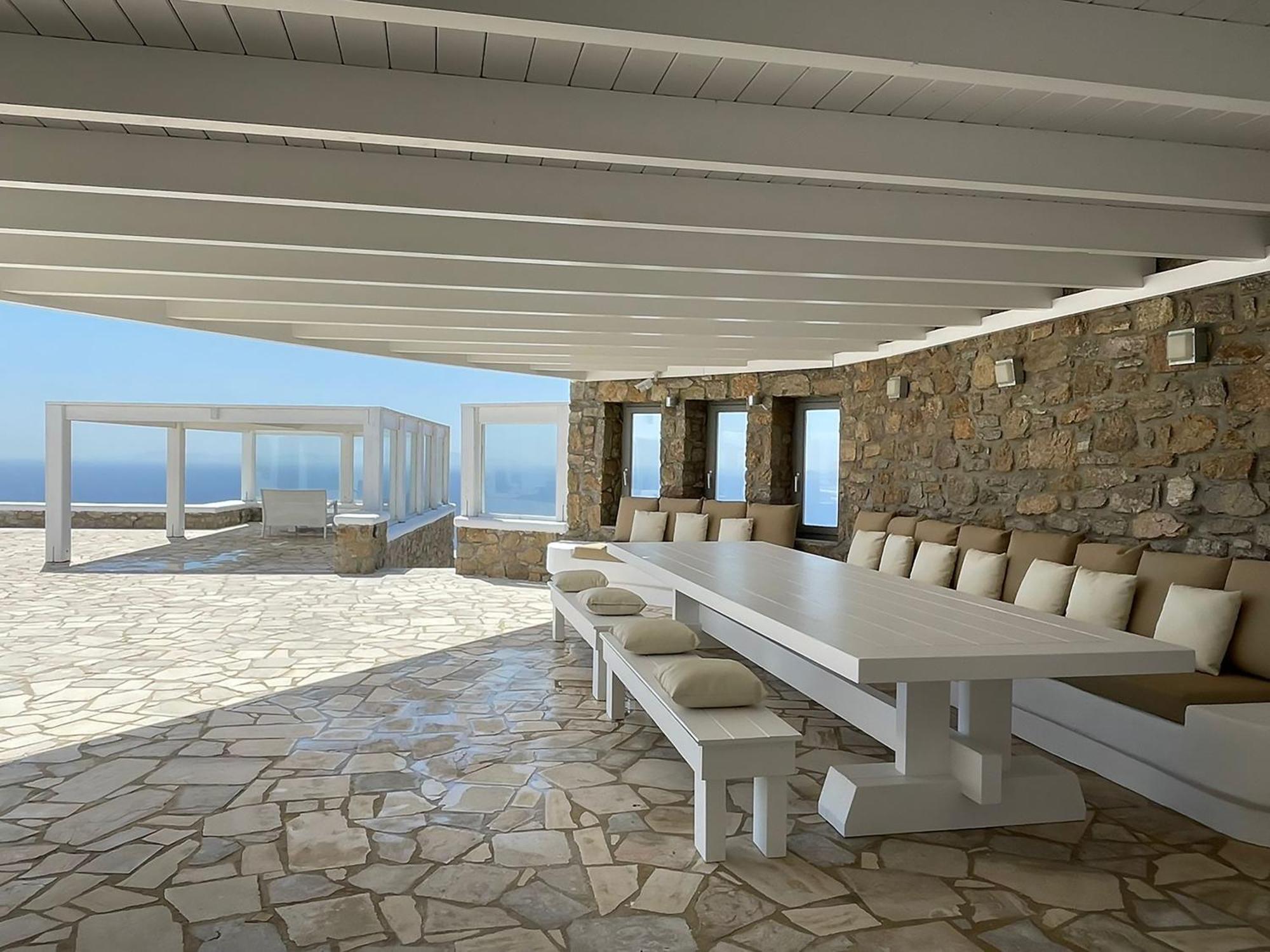 Coralba Houlakia (Mykonos)