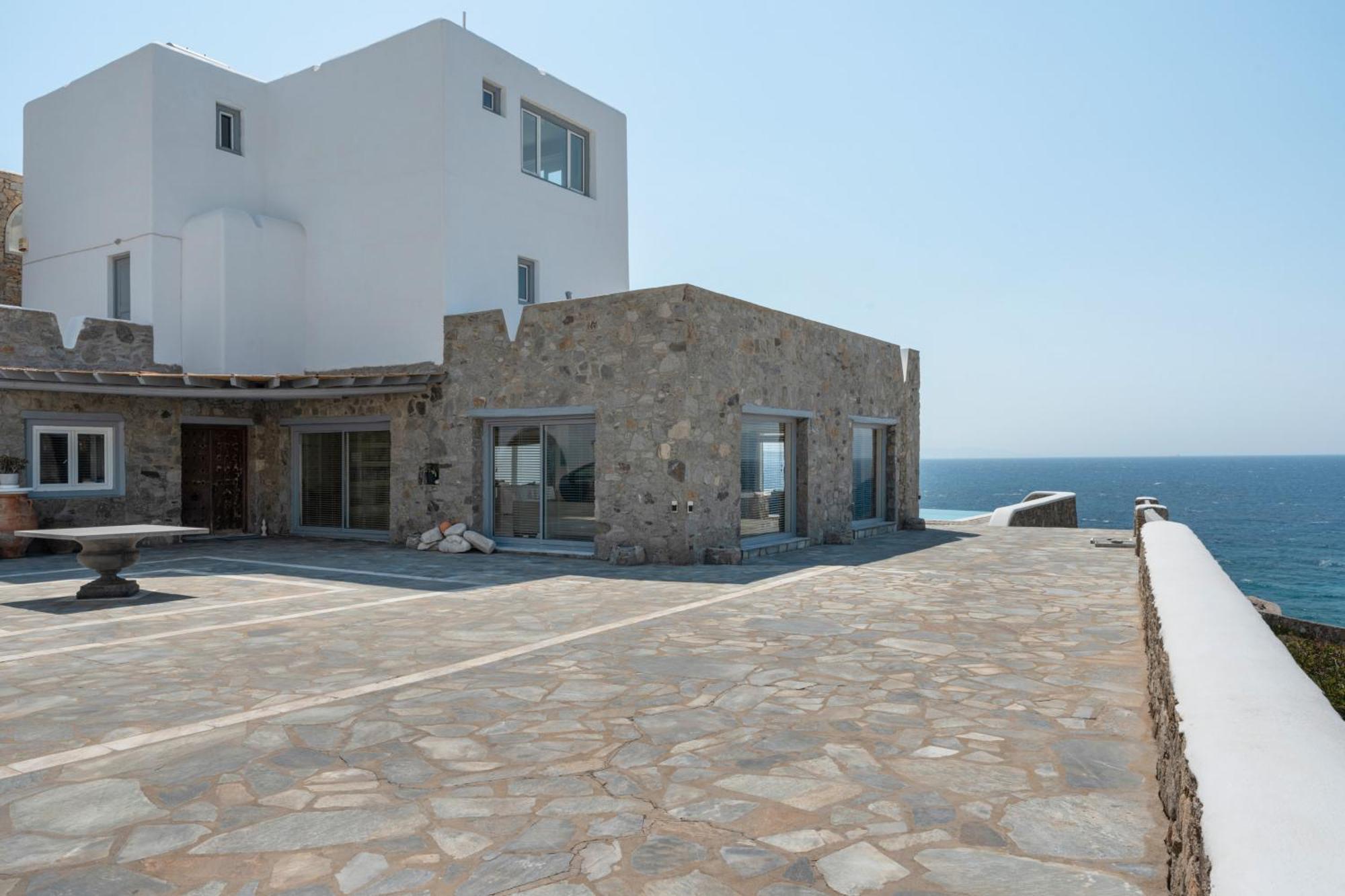 Coventina - Edge * Agios Ioannis Diakoftis