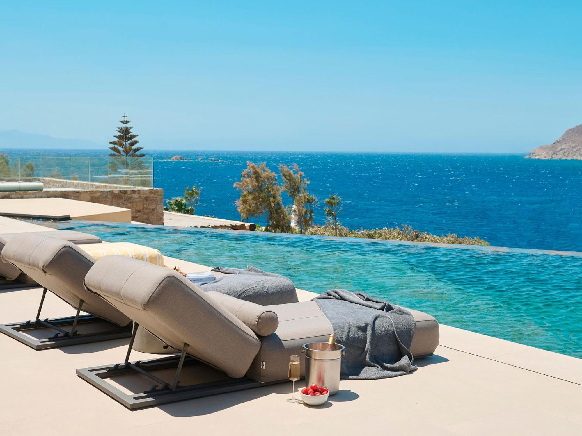 Blue Diamond By Mykonos Rocks Pousada