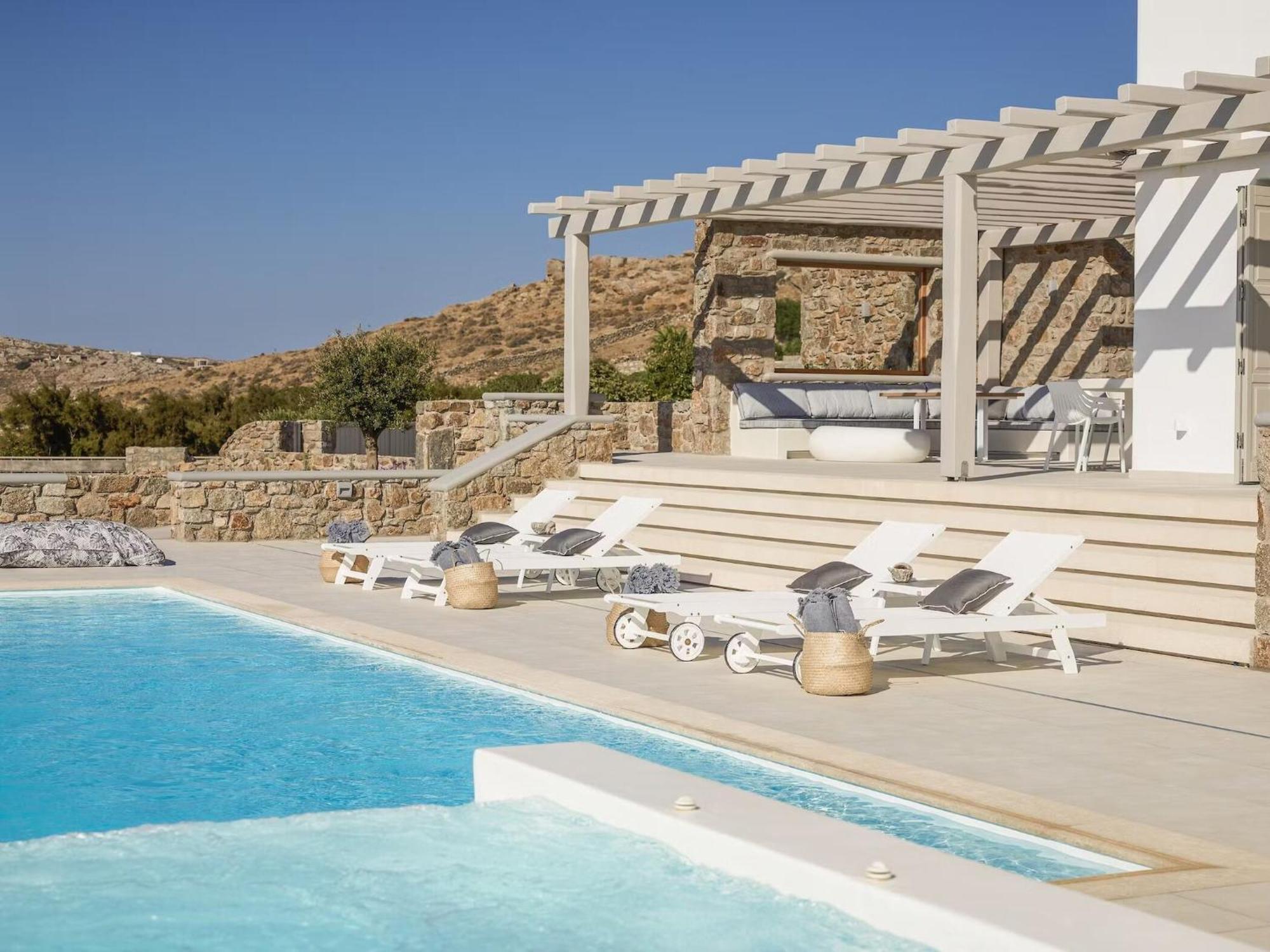 Villa At Kalafatis