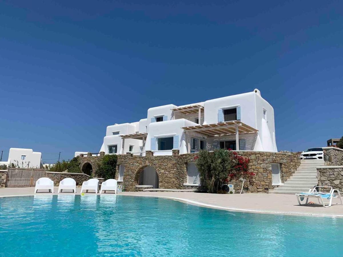 The Mykonian Escape *