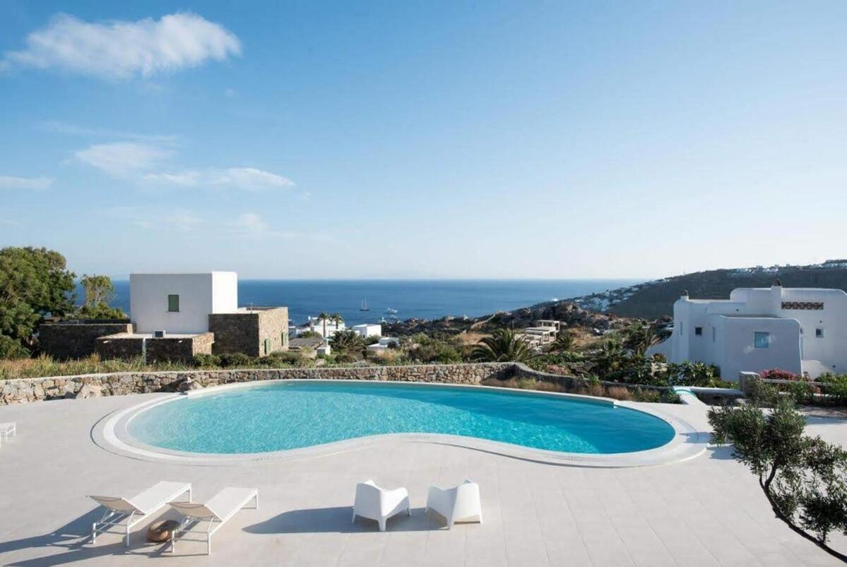 The Mykonian Escape Villa *