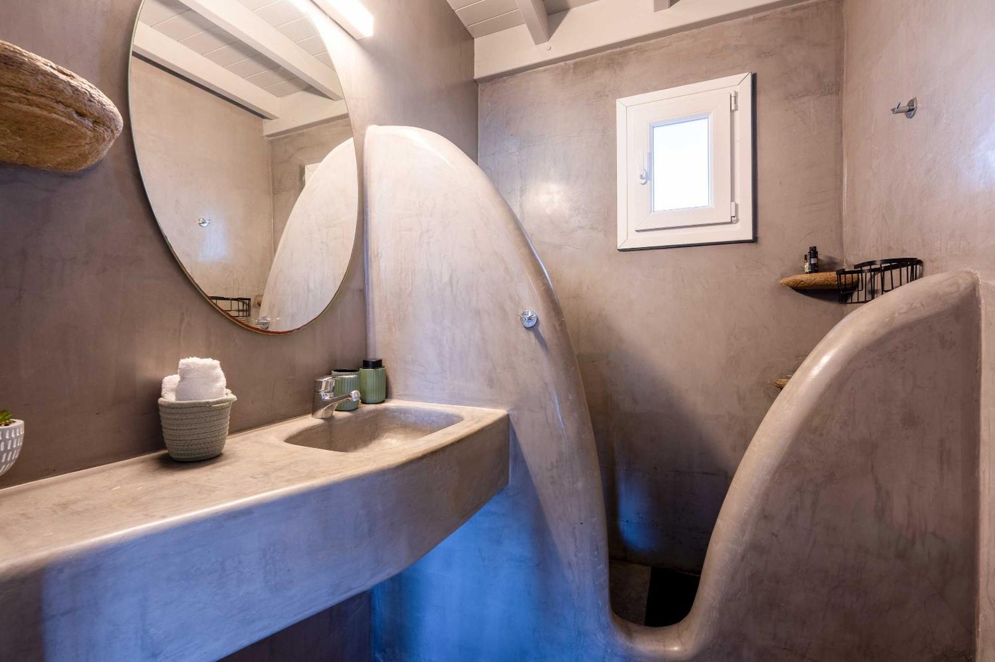 Blue Cove Maisonette At Ftelia Beach, Seaview Ferienhaus