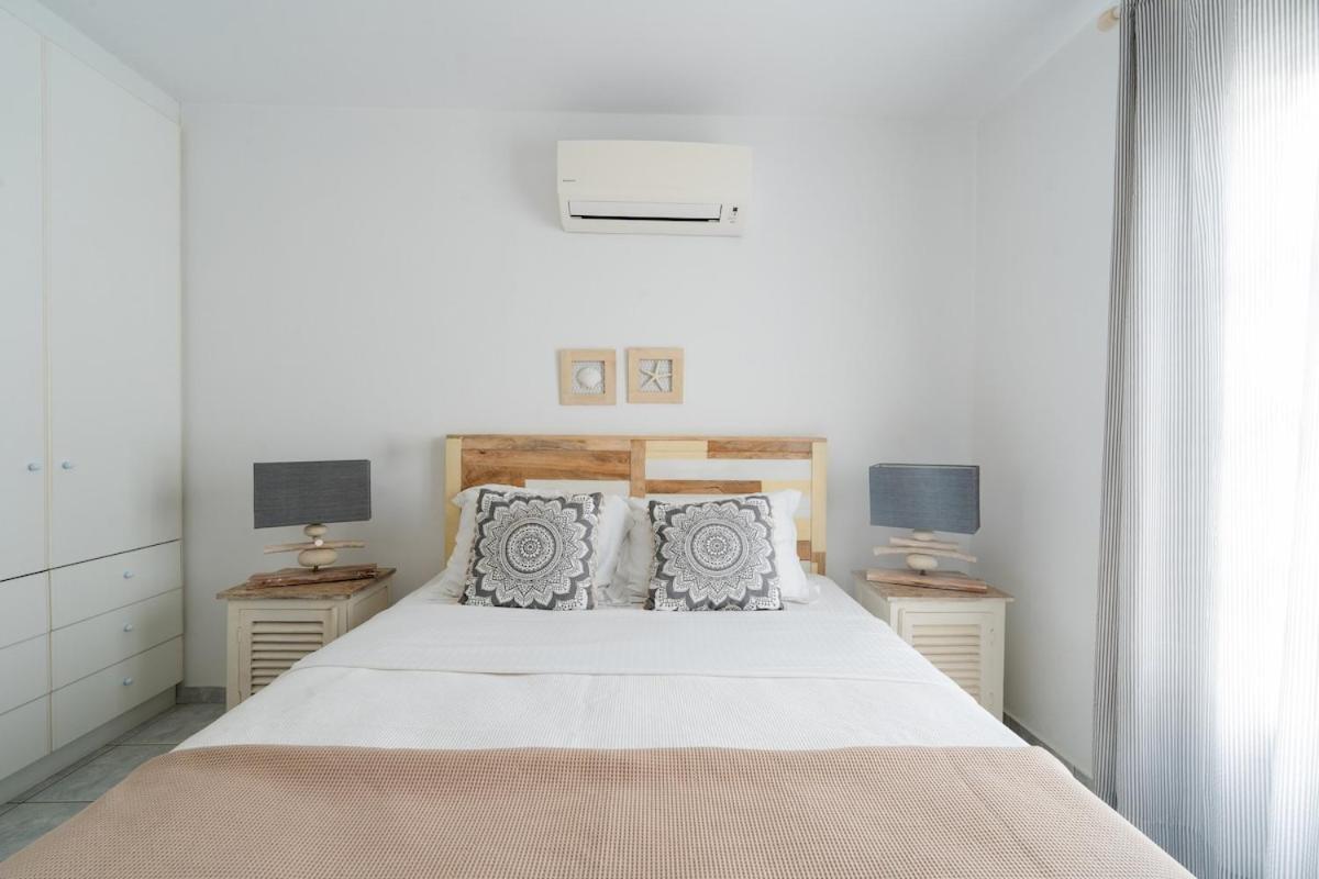 Orea Beachfront By Mykonos Mood * Kalafatis