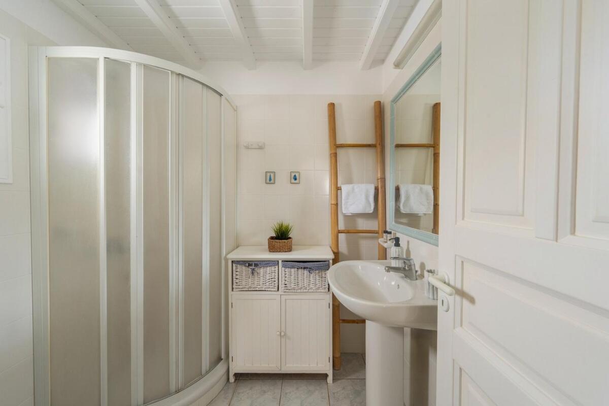 Orea Beachfront By Mykonos Mood * Kalafatis