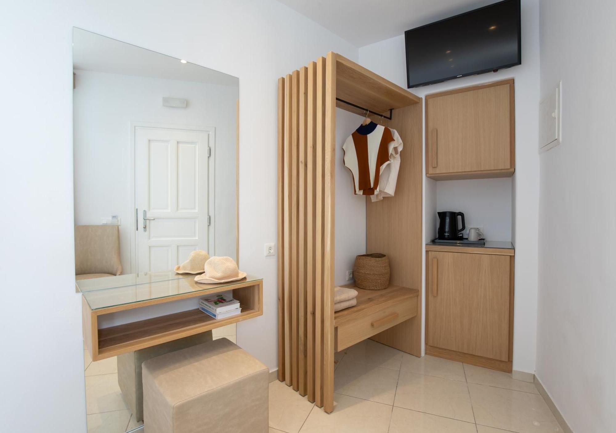 Hotel Damianos Mykonos 3*
