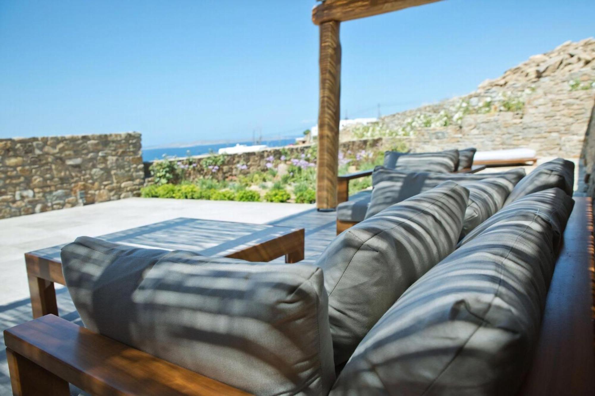 Boutique Mykonos Heated Hot-tub Wonderful Views Heart Agia Sofia Villa