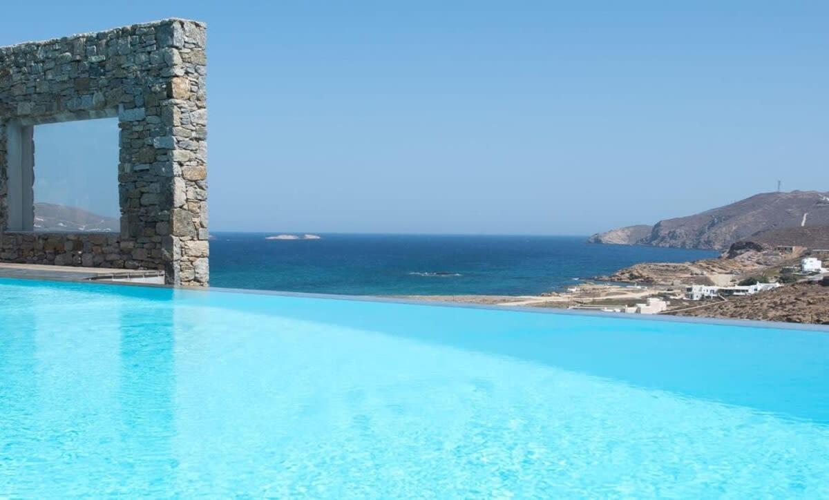 Villa Victoria With Sea View And Two Private Pools