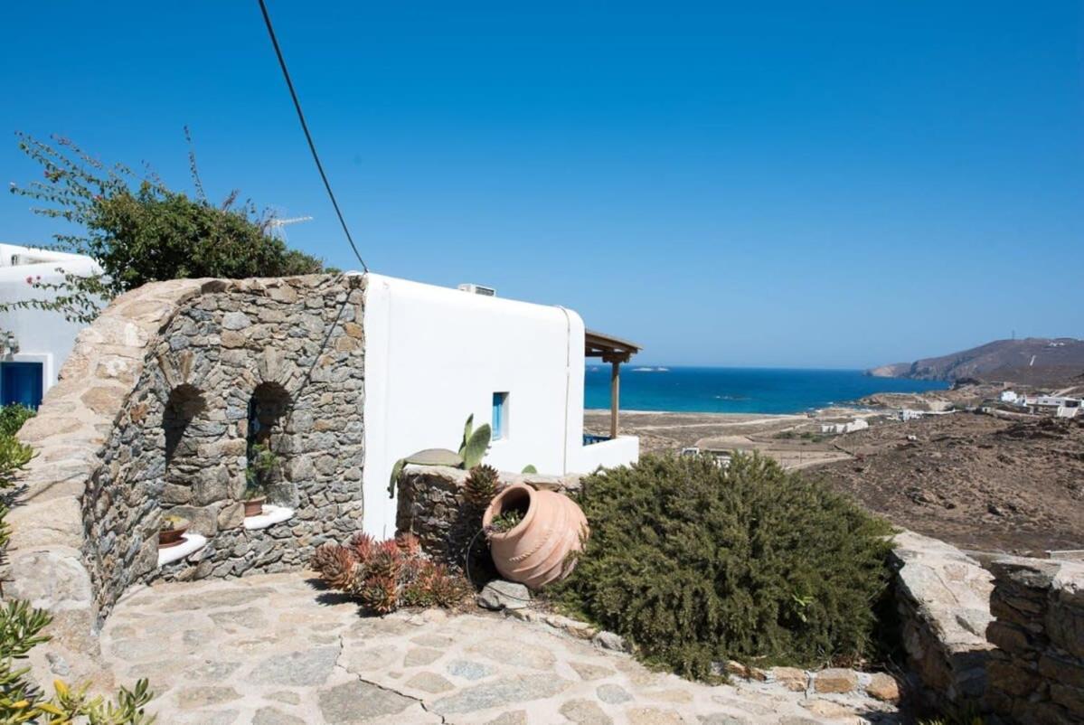 Victoria With Sea View And Two Private Pools Villa