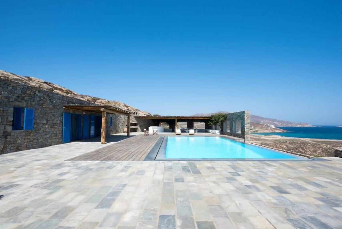 Villa Victoria With Sea View And Two Private Pools