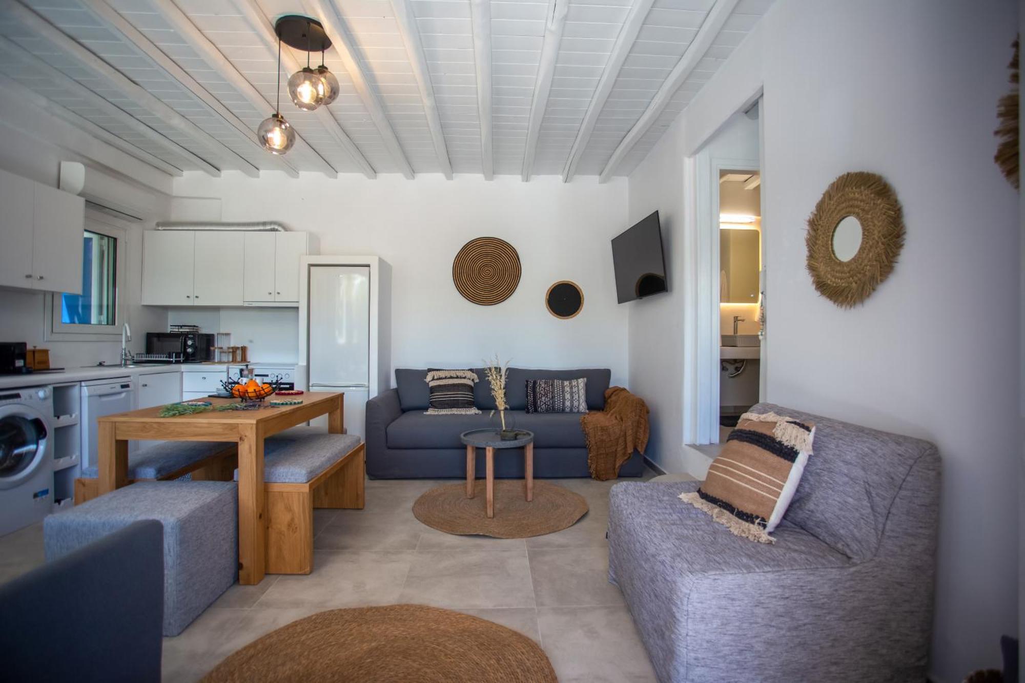 Iliana 1 & 2 W Shared Pool, Ornos, Mykonos Ornos (Mykonos)