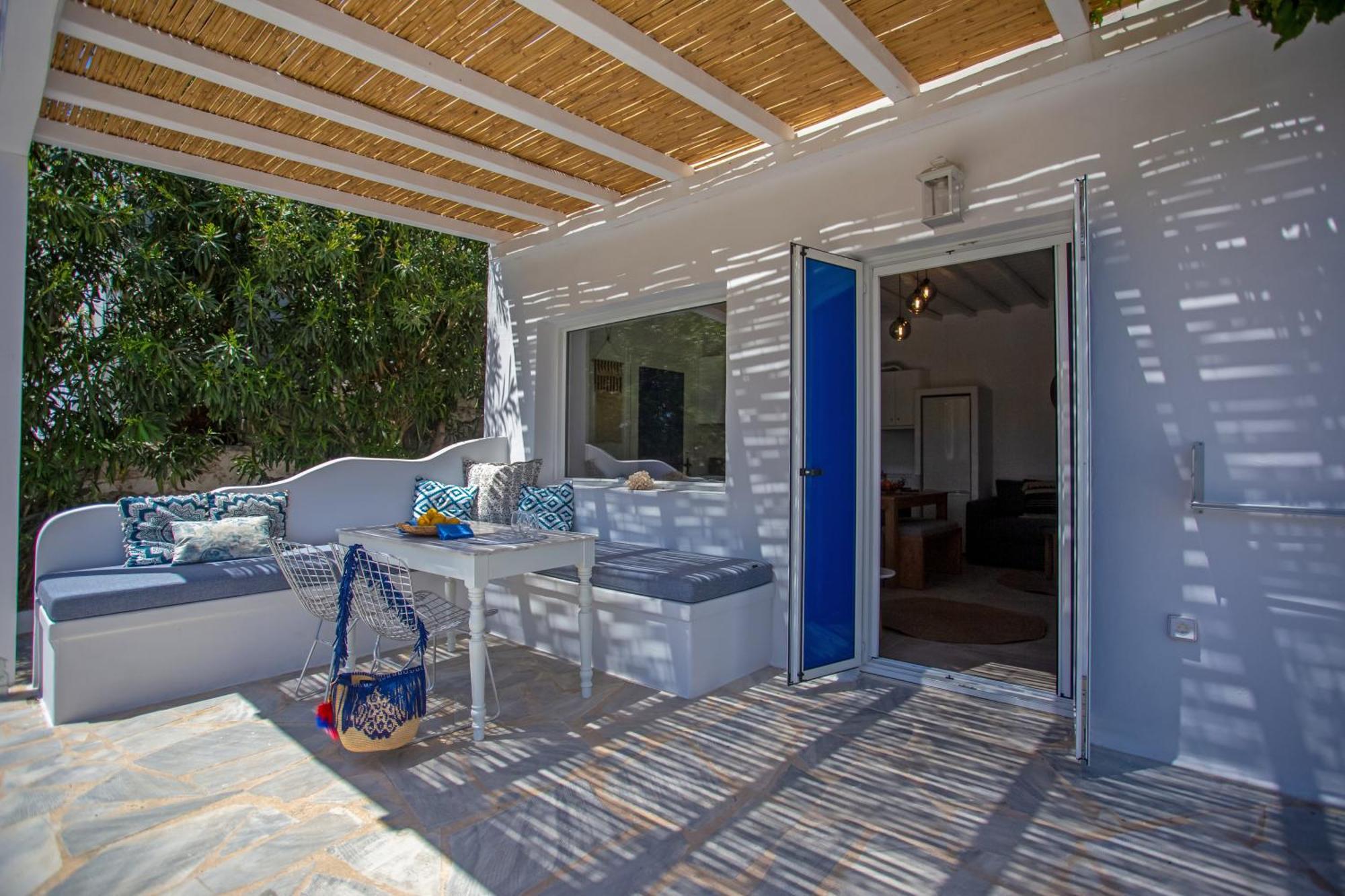 Iliana 1 & 2 W Shared Pool, Ornos, Mykonos * Ornos (Mykonos)