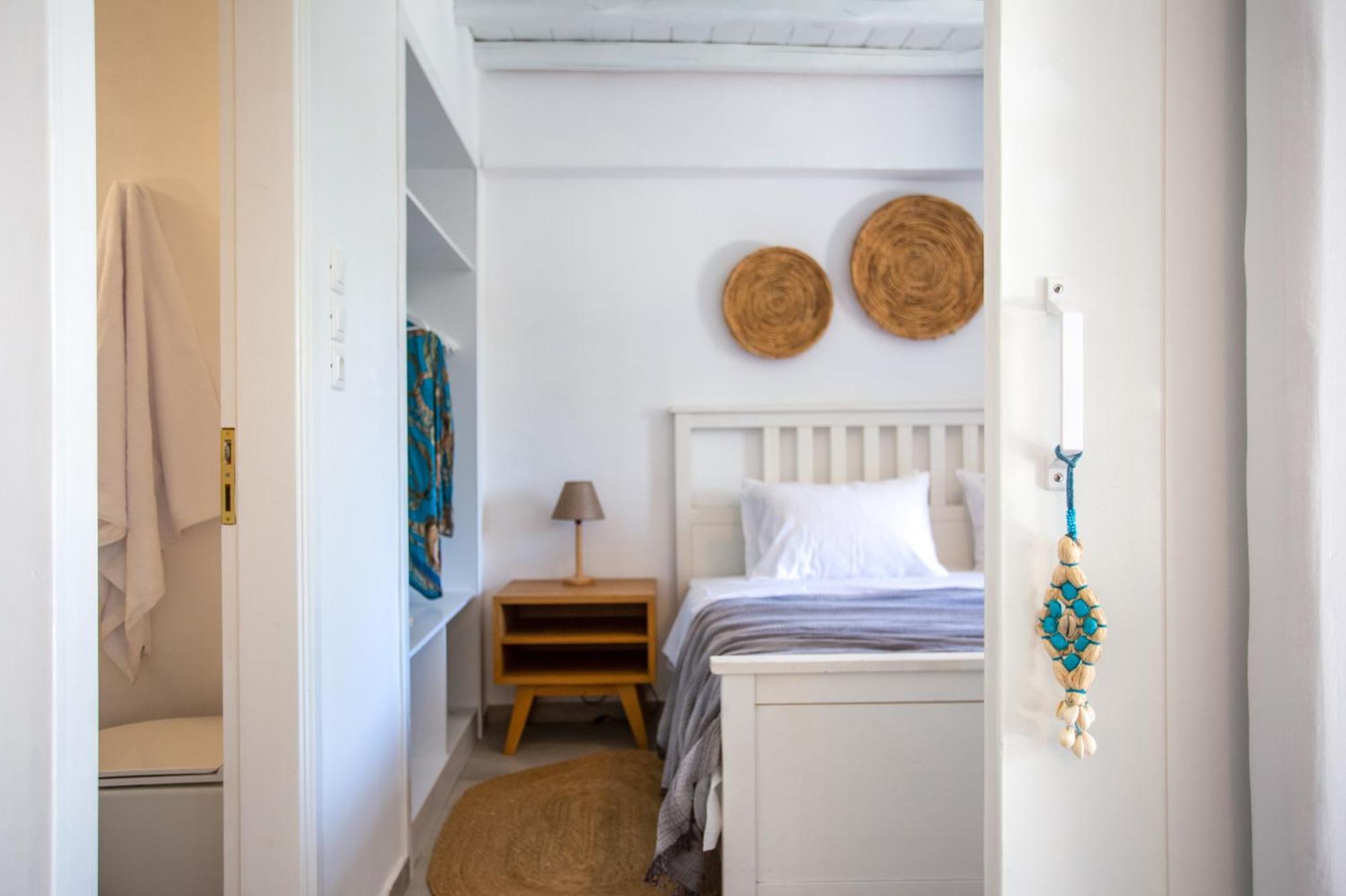 Iliana 1 & 2 W Shared Pool, Ornos, Mykonos Villa