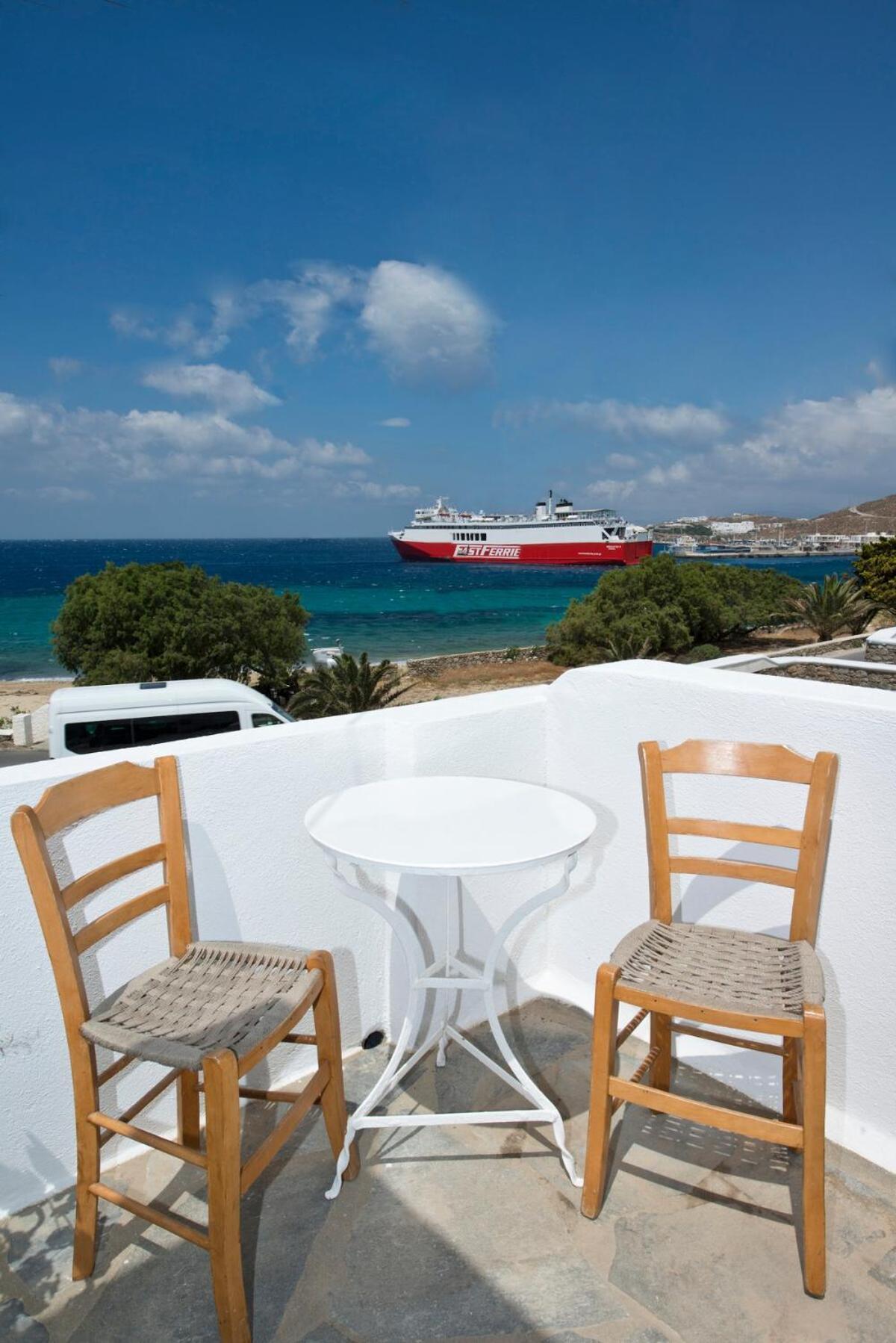 Sunshine Near New Port Of Mykonos * Mykonos Town