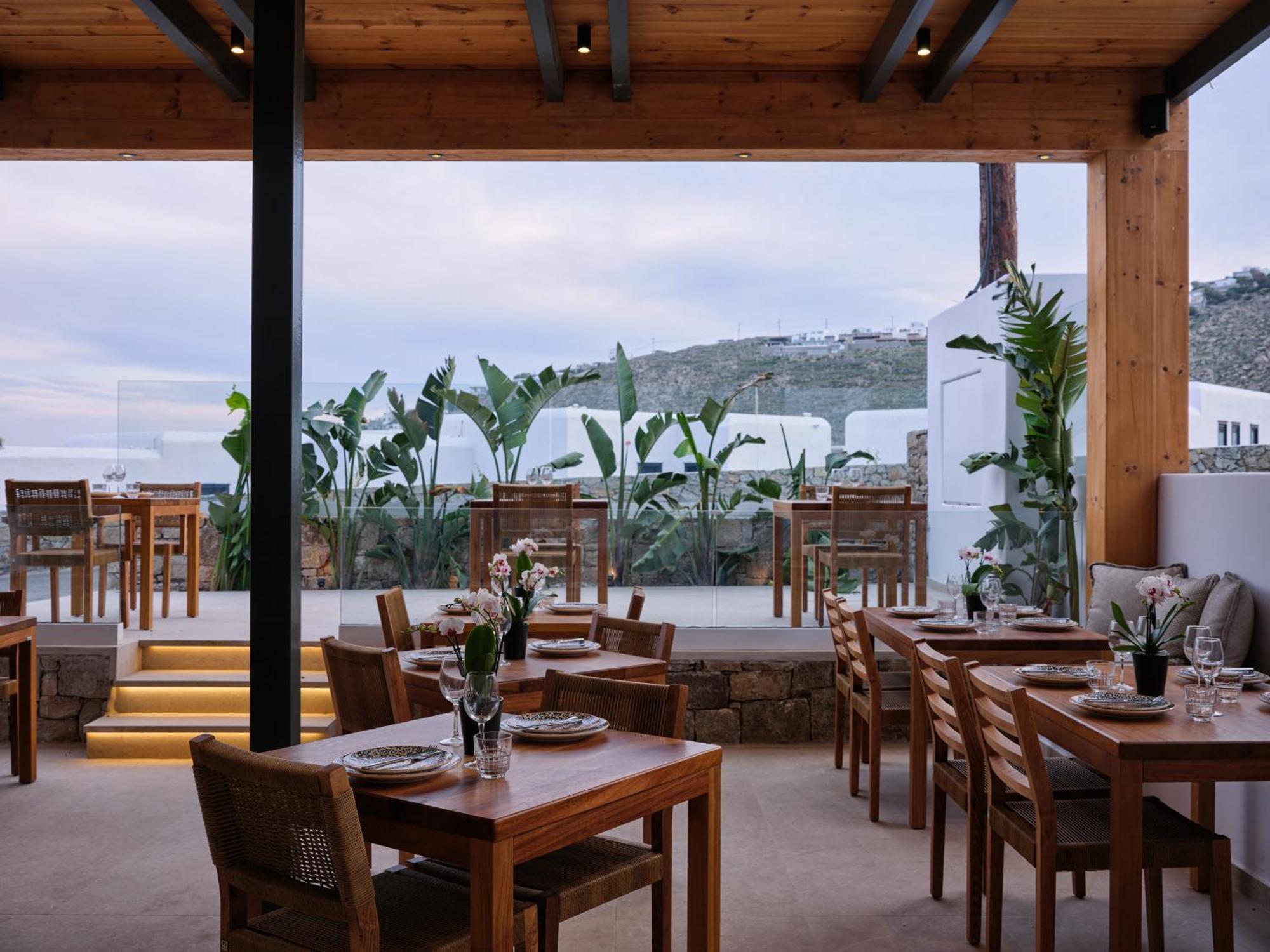 Iria Blue Mykonos 4*