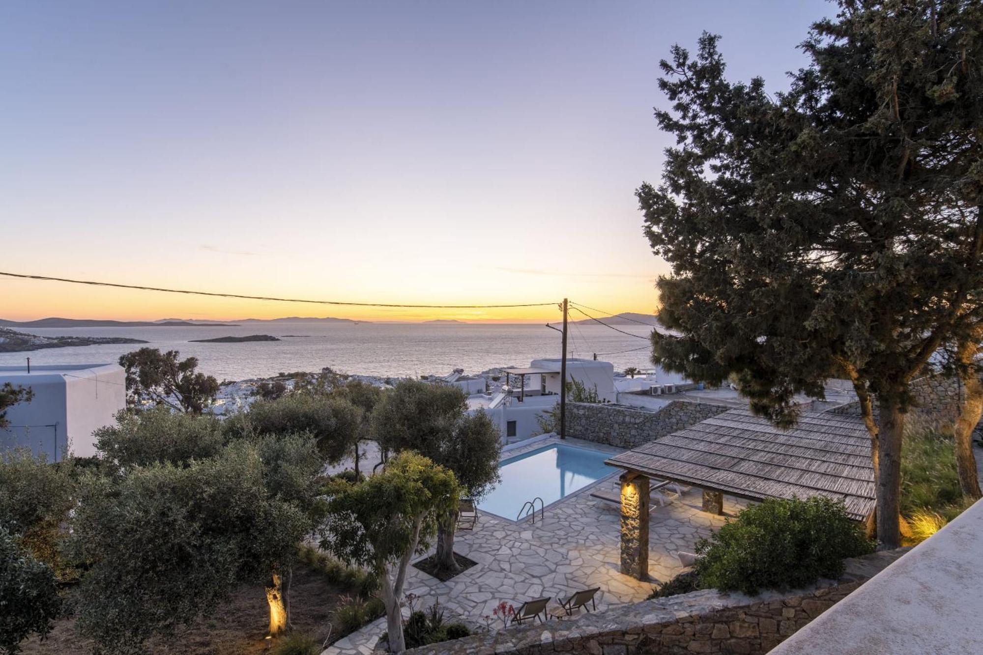 Thalia - 4 Bdrm - In 200m - Mg Villa *