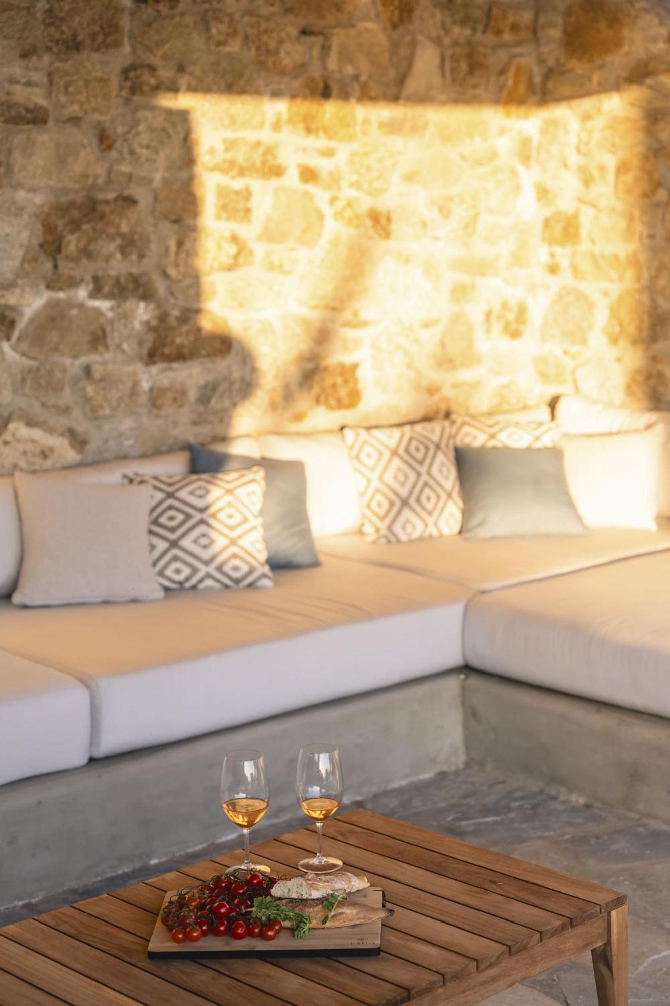 Villa Thalia - 4 Bdrm - In 200m - Mg *