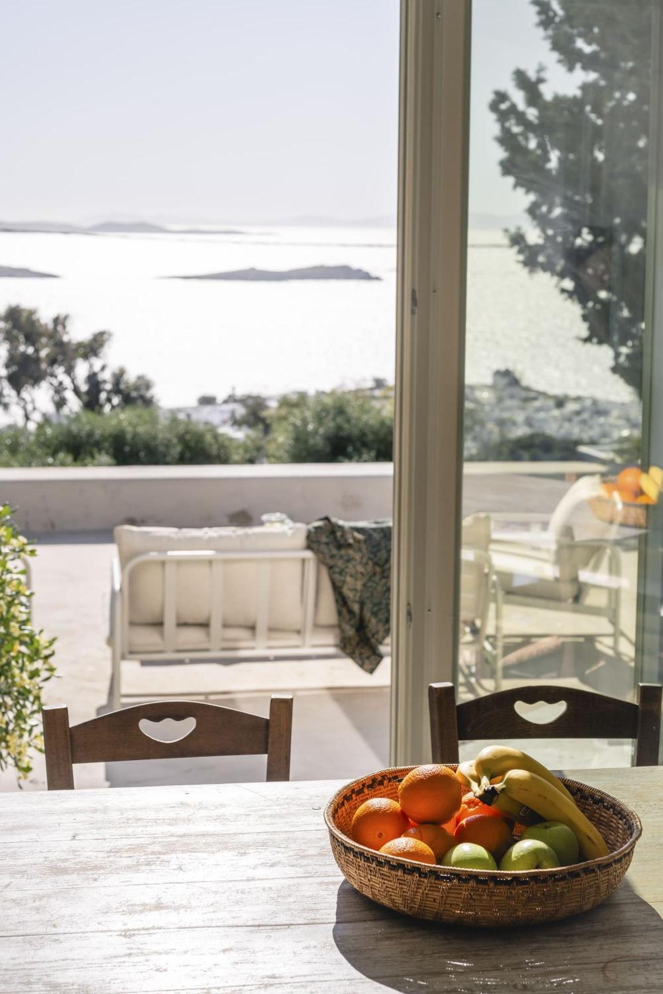 Thalia - 4 Bdrm - In 200m - Mg Villa