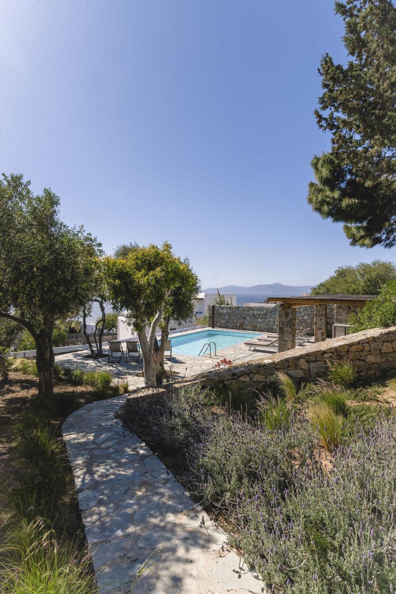 Thalia - 4 Bdrm - In 200m - Mg Villa *