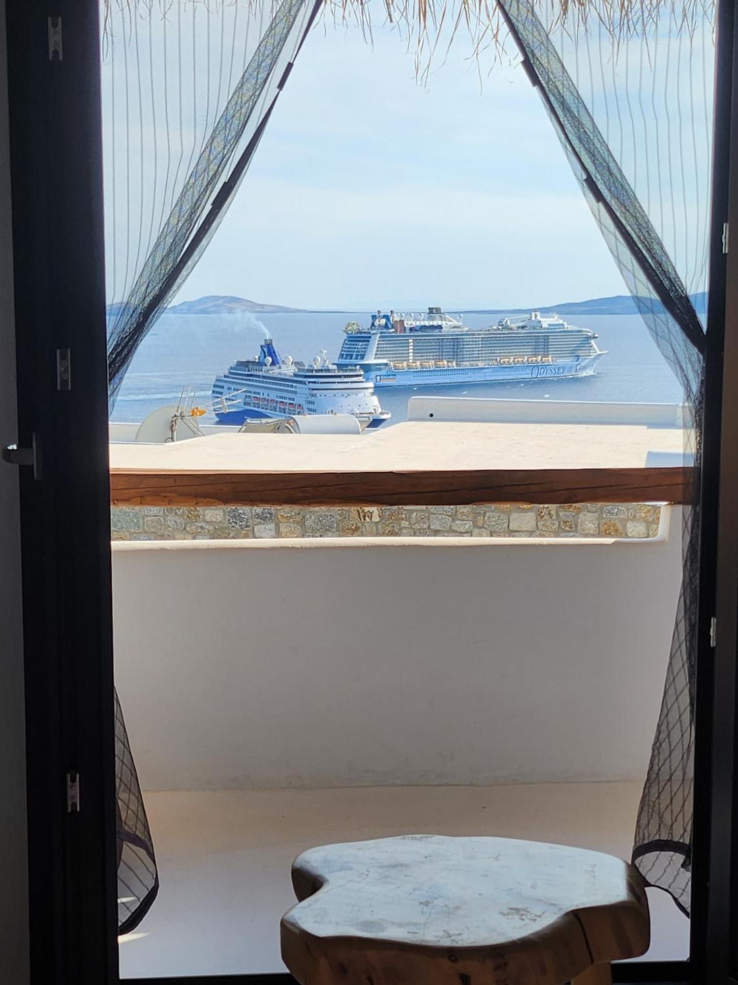 Elli Tropical Luxury Sunset-infinity Pool- Sea Side-near Center Parking Mykonos Town