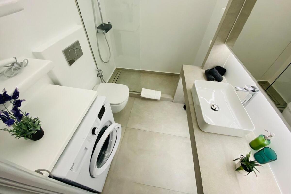 Aegean Bliss - Stylish In Agios Stefanos Apartment