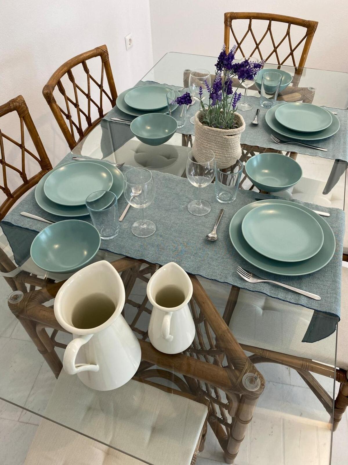 Aegean Bliss - Stylish In Agios Stefanos Apartment *