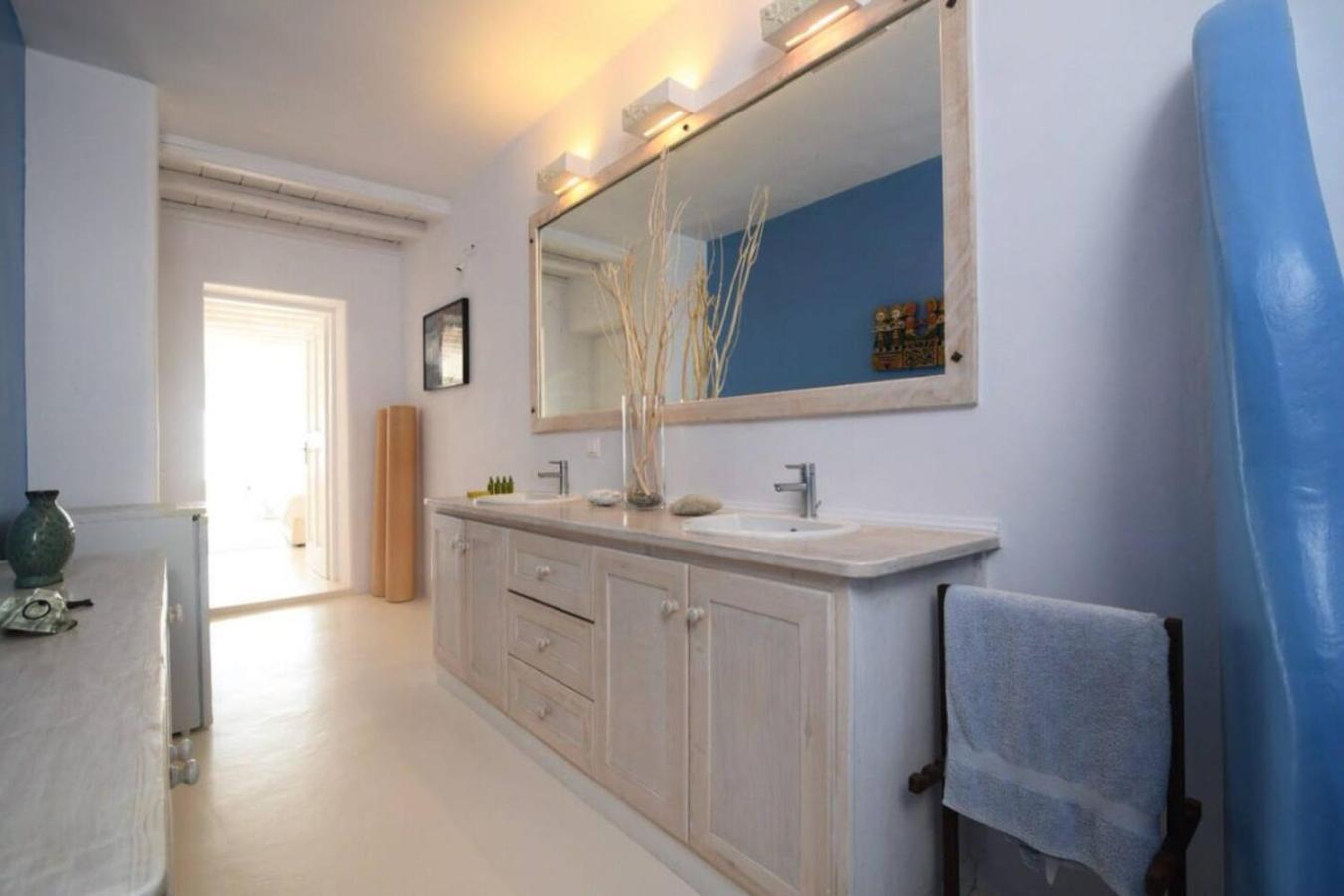 Mykonos Seaside 3br Aleomandra Gem Ornos (Mykonos)