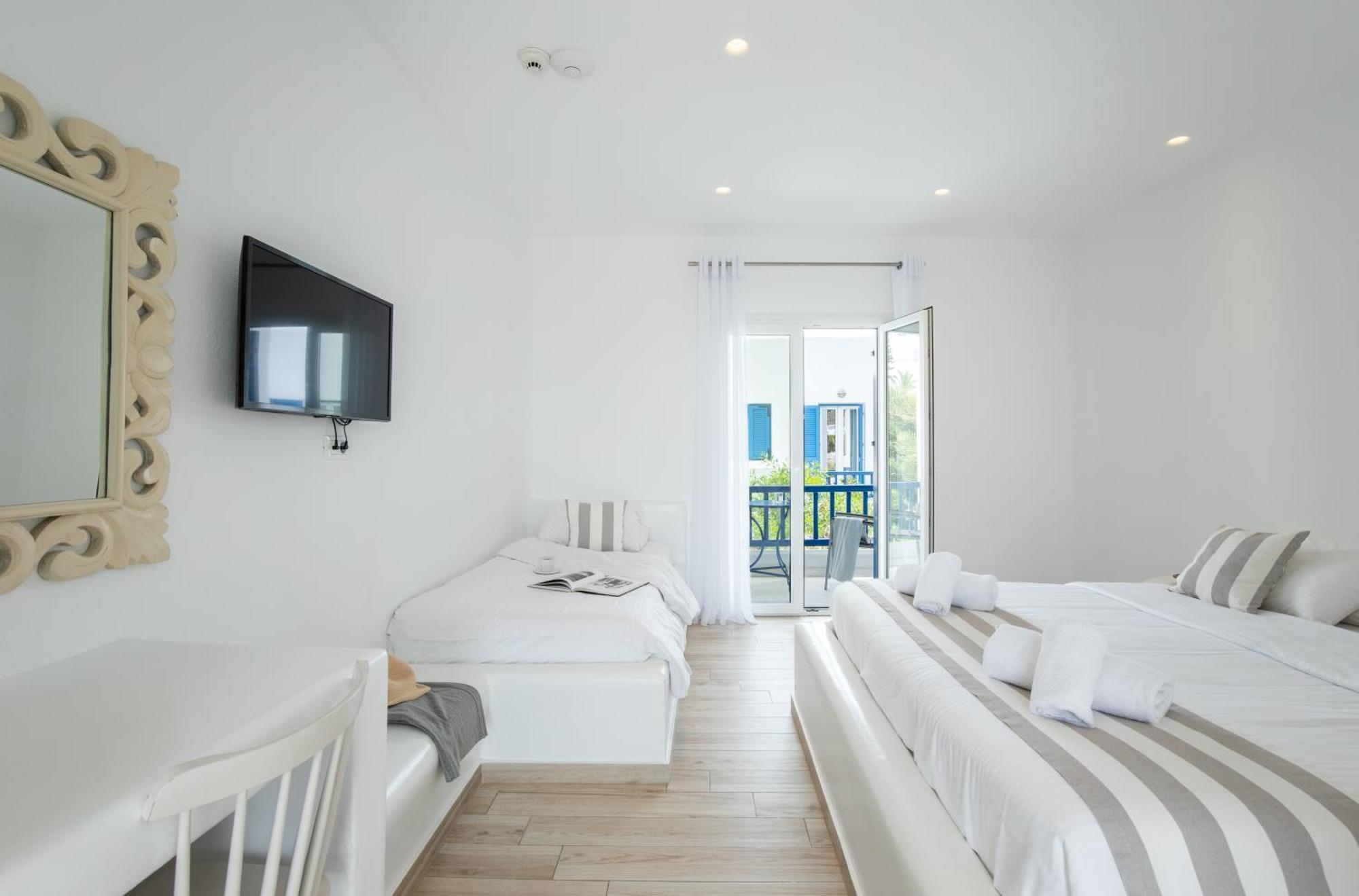 Acrogiali Beachfront Mykonos 4*