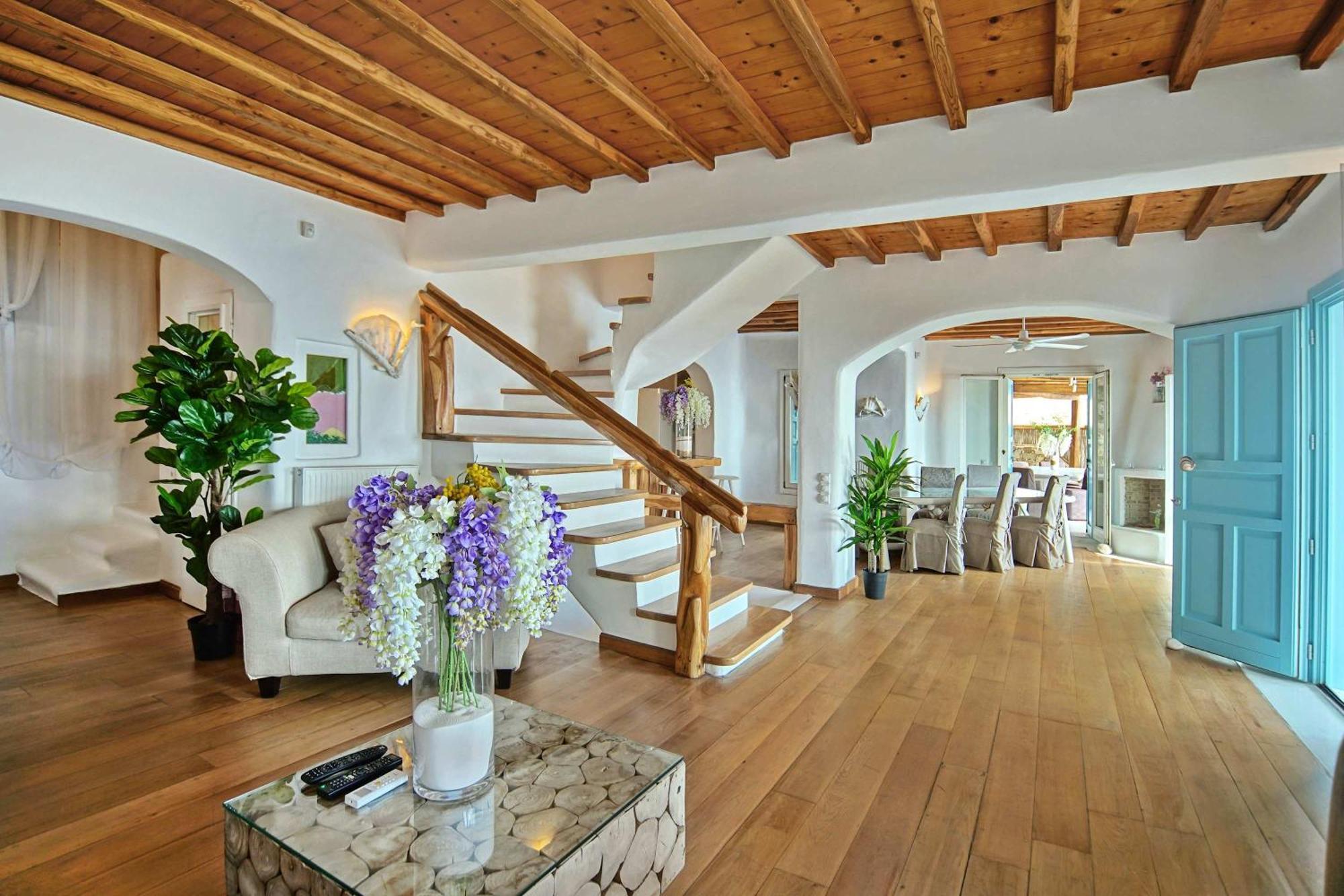 M11 - King And Queens - Luxury With Pool & Gym *