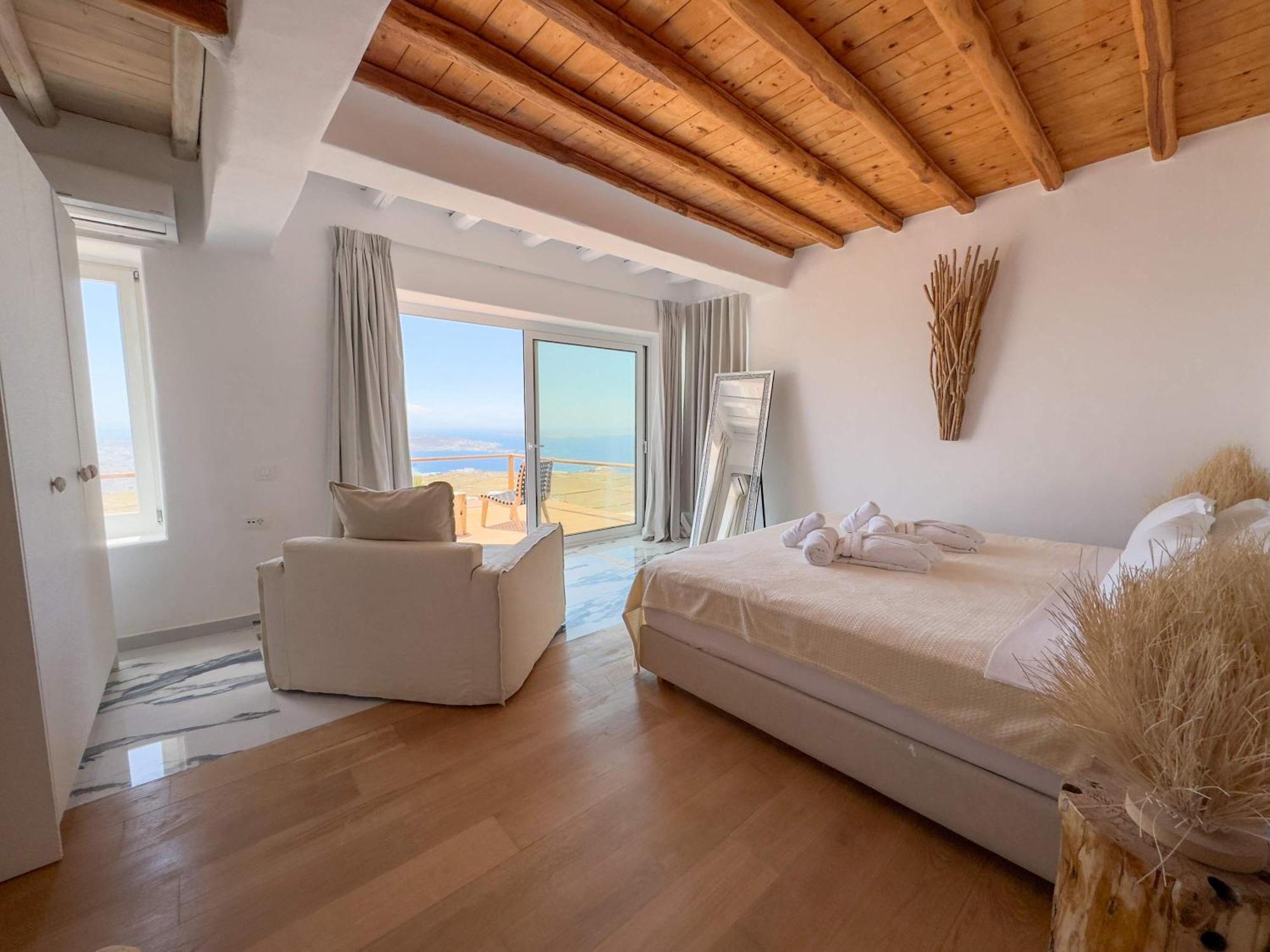 M11 - King And Queens - Luxury With Pool & Gym