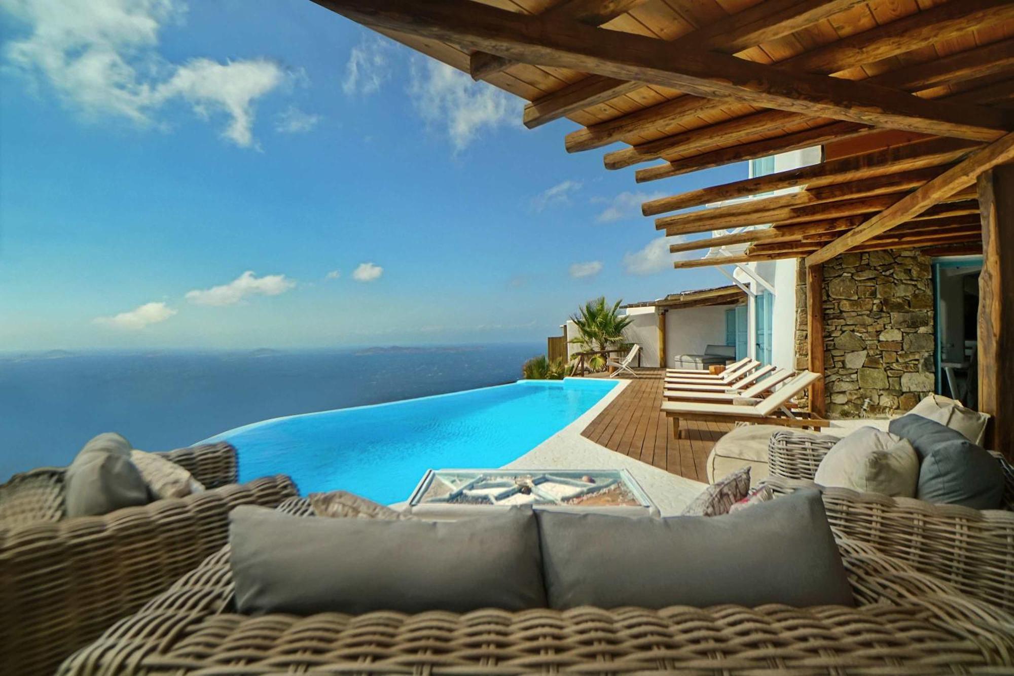 M11 - King And Queens - Luxury With Pool & Gym *