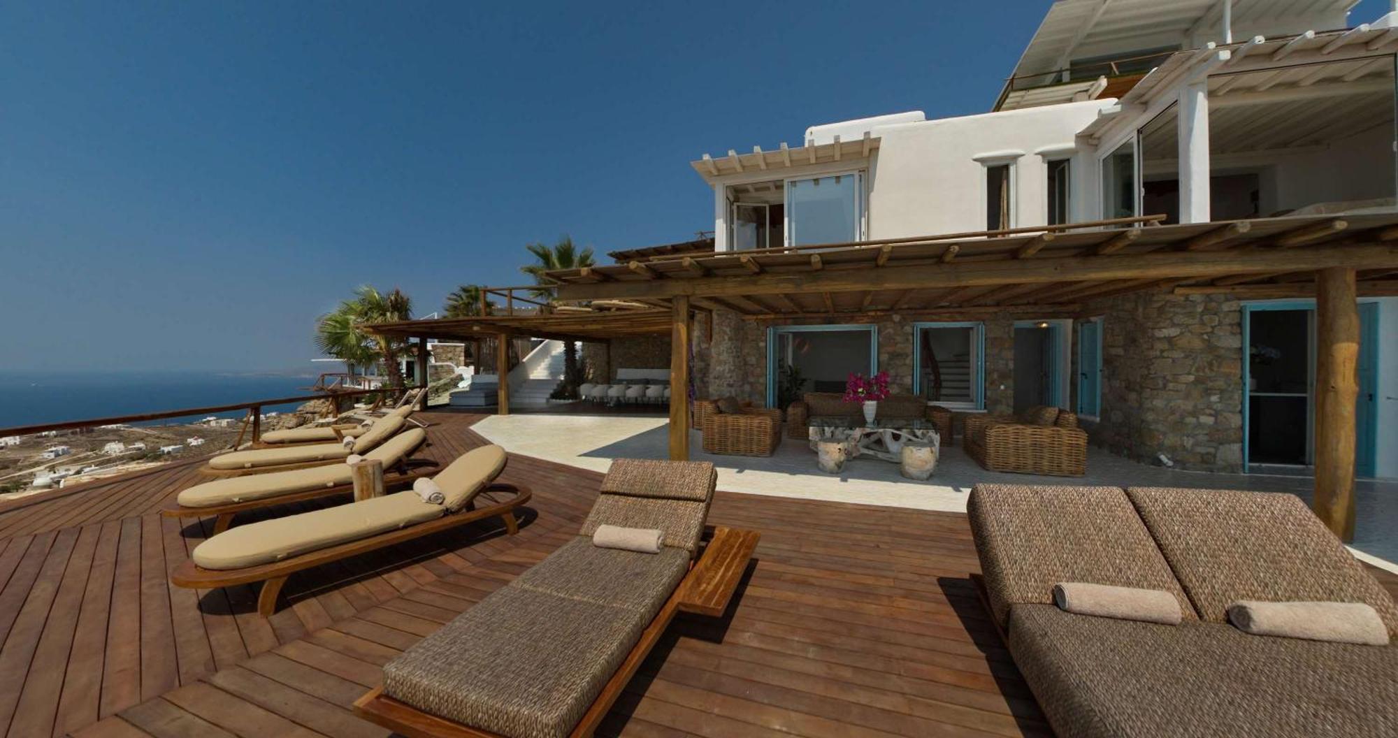 Villa M11 - Seaview - Luxury With Pools & Views
