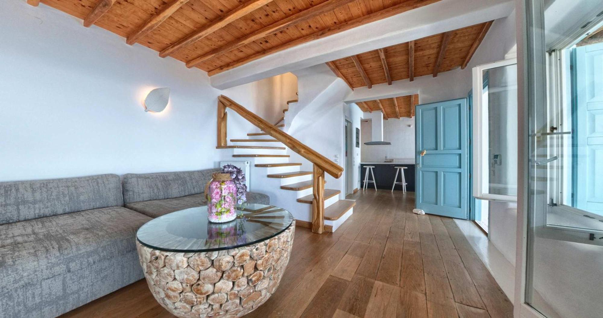 Villa M11 - Seaview - Luxury With Pools & Views *