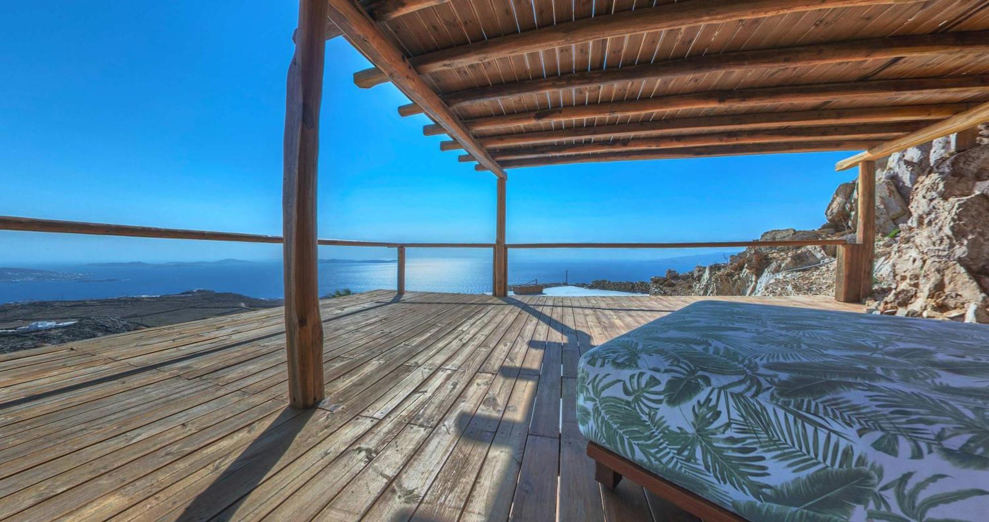 Villa M11 - Seaview - Luxury With Pools & Views *