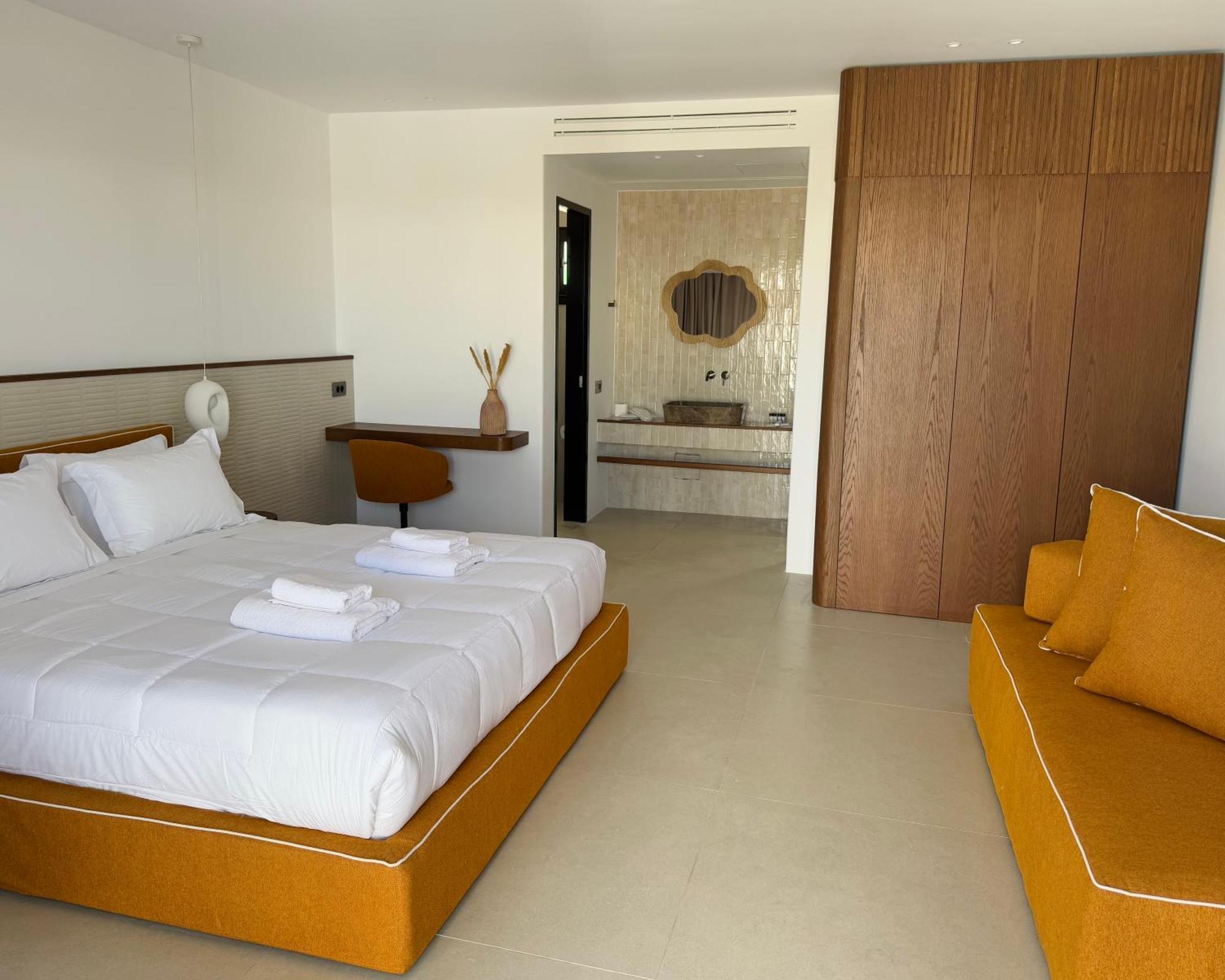 Aparthotel Le Ciel & Mykonos Town