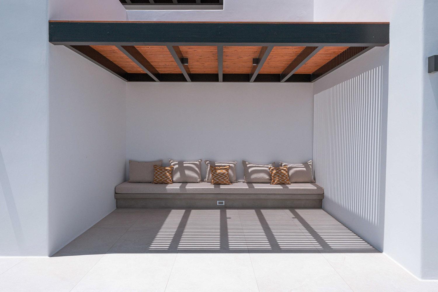 Noir Mykonos
