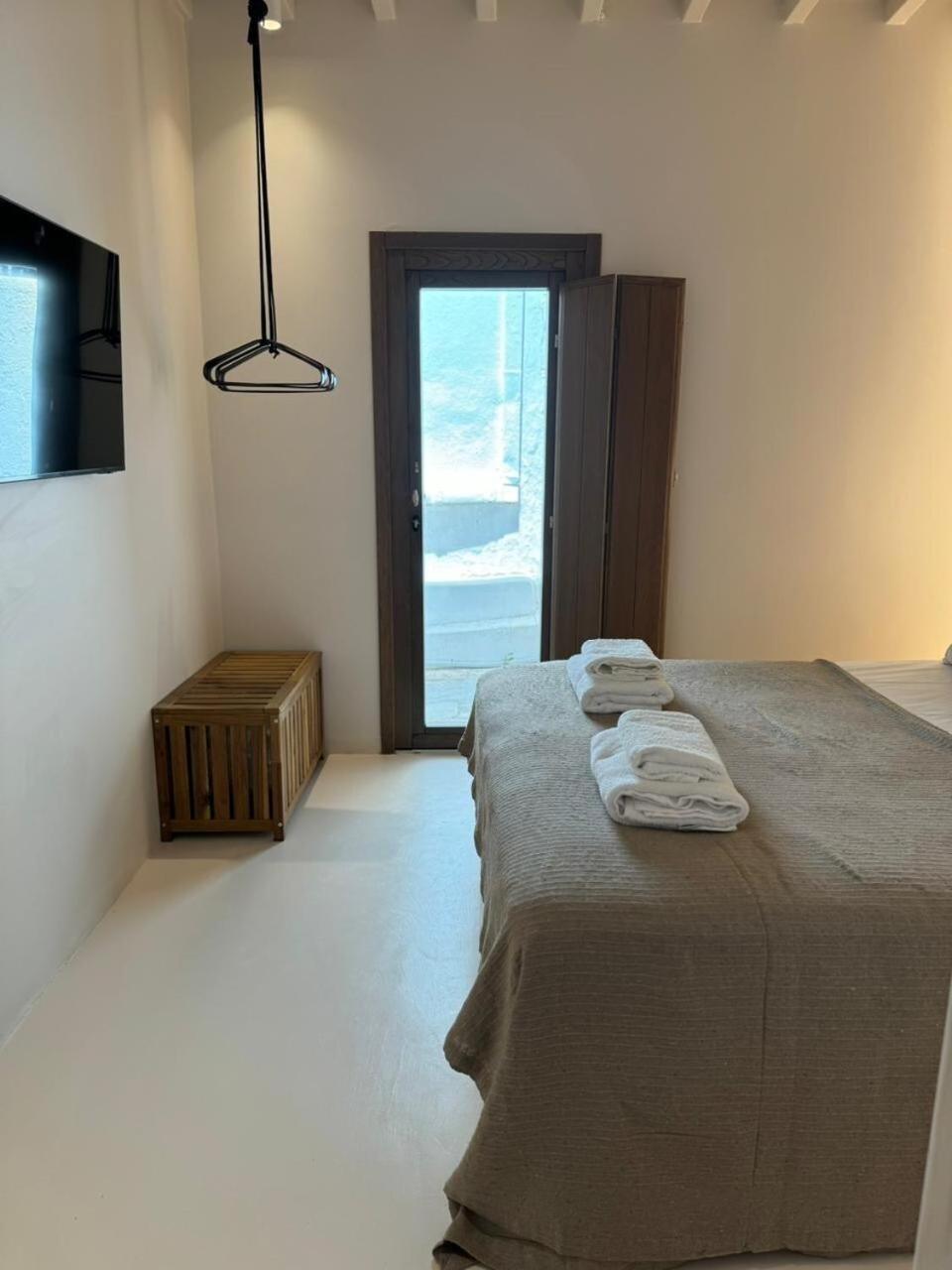 Conte Mykonos I