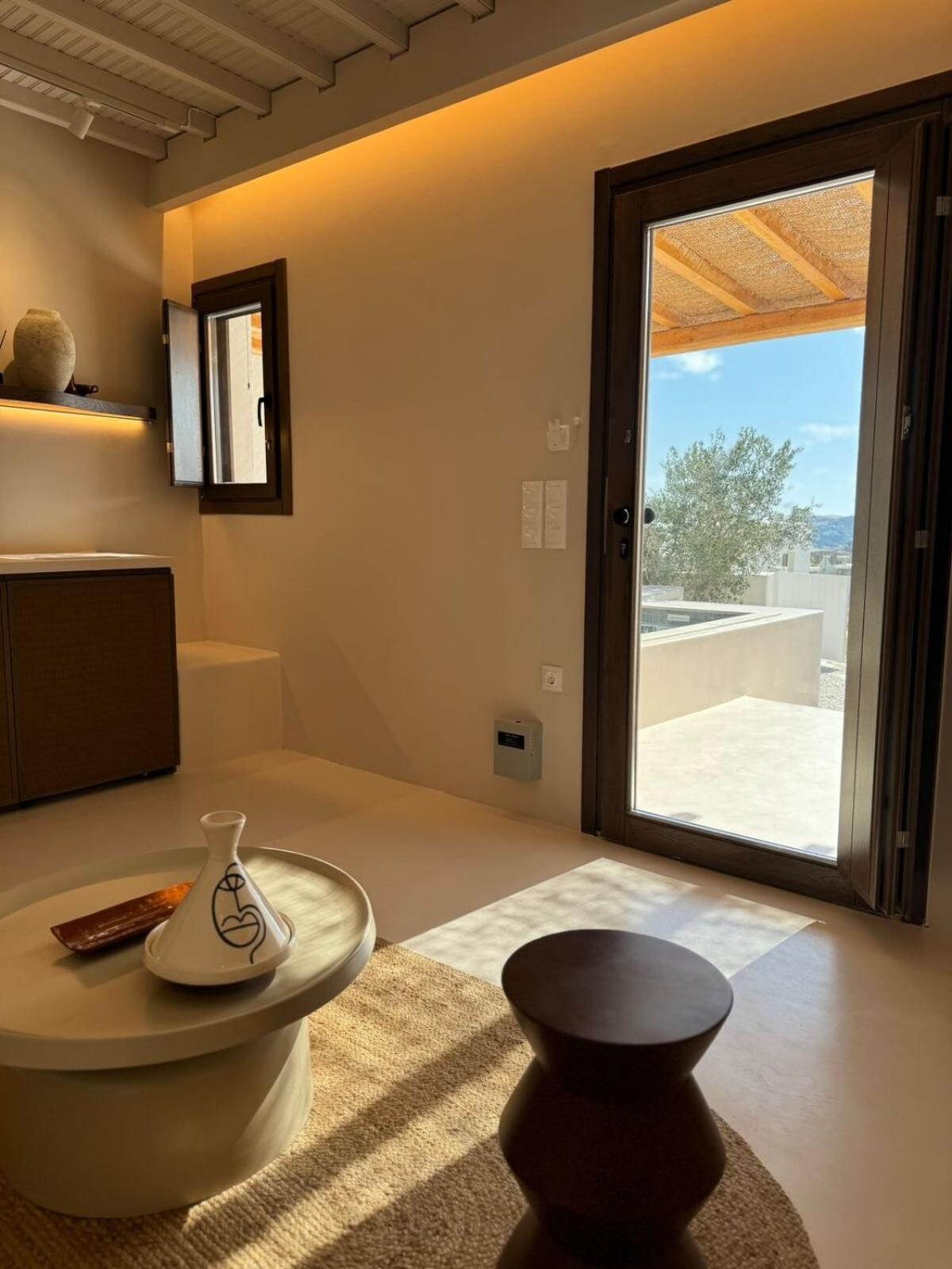 Conte Mykonos I *