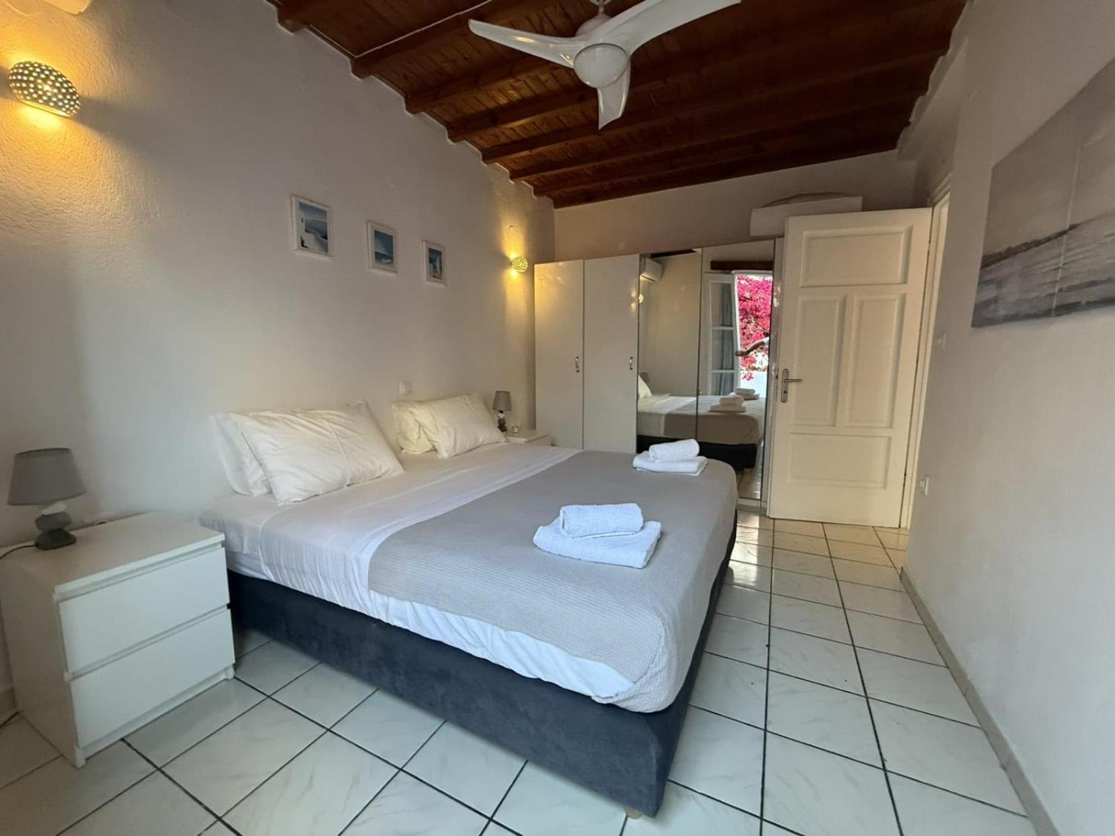 Hidden Gem * Ornos (Mykonos)