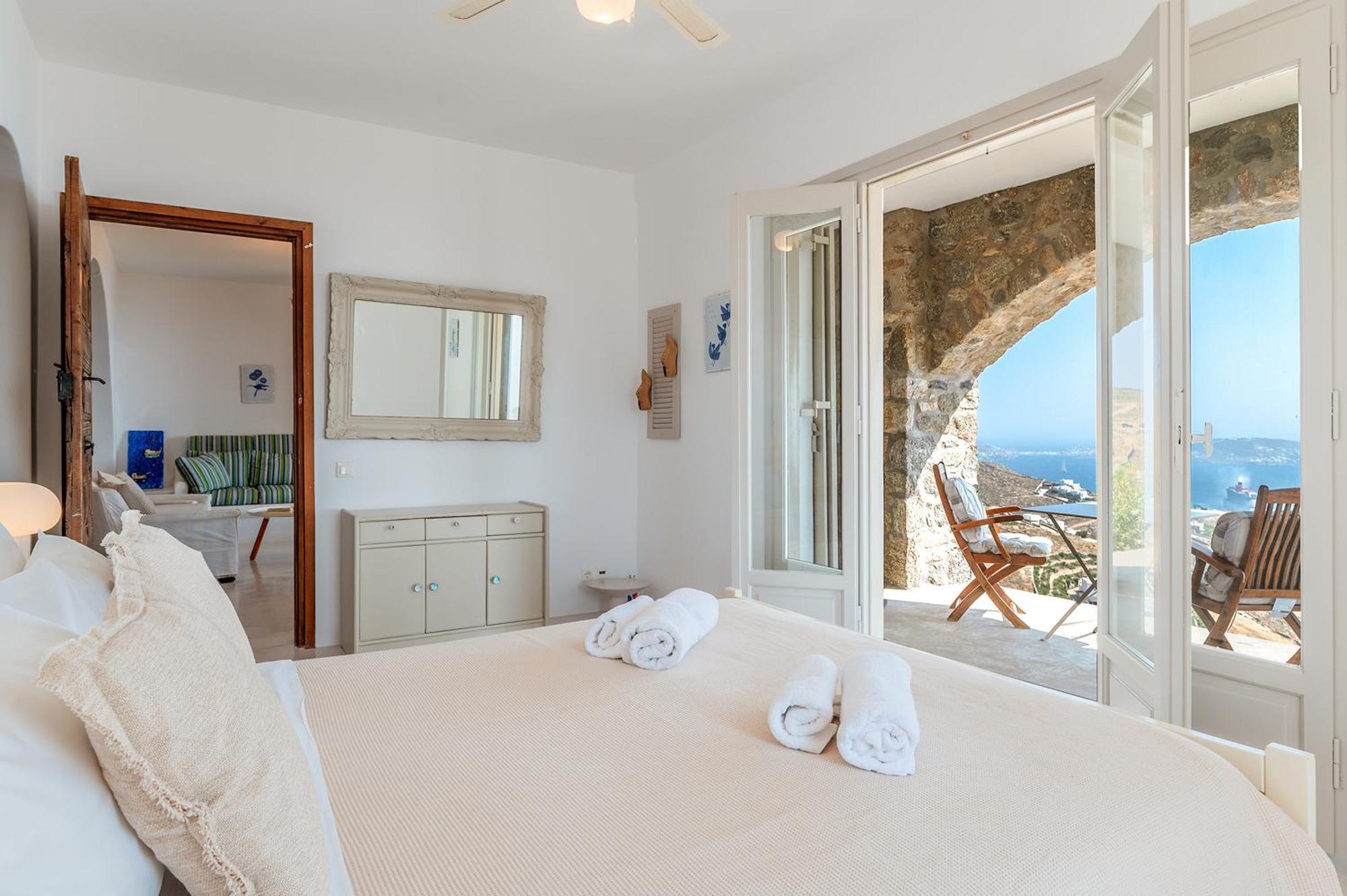 Milou 1 * Fanari (Mykonos)