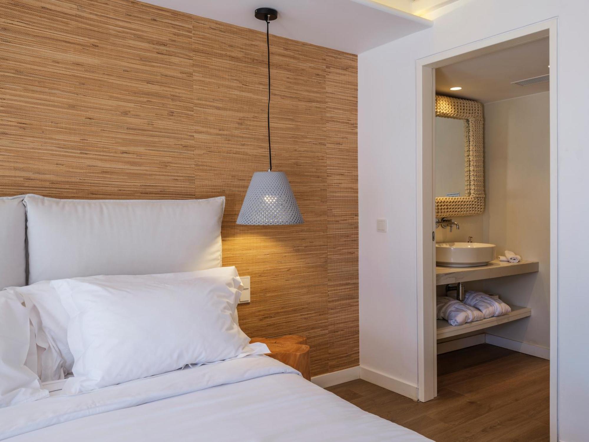 Dm By Ethos Hospitality *