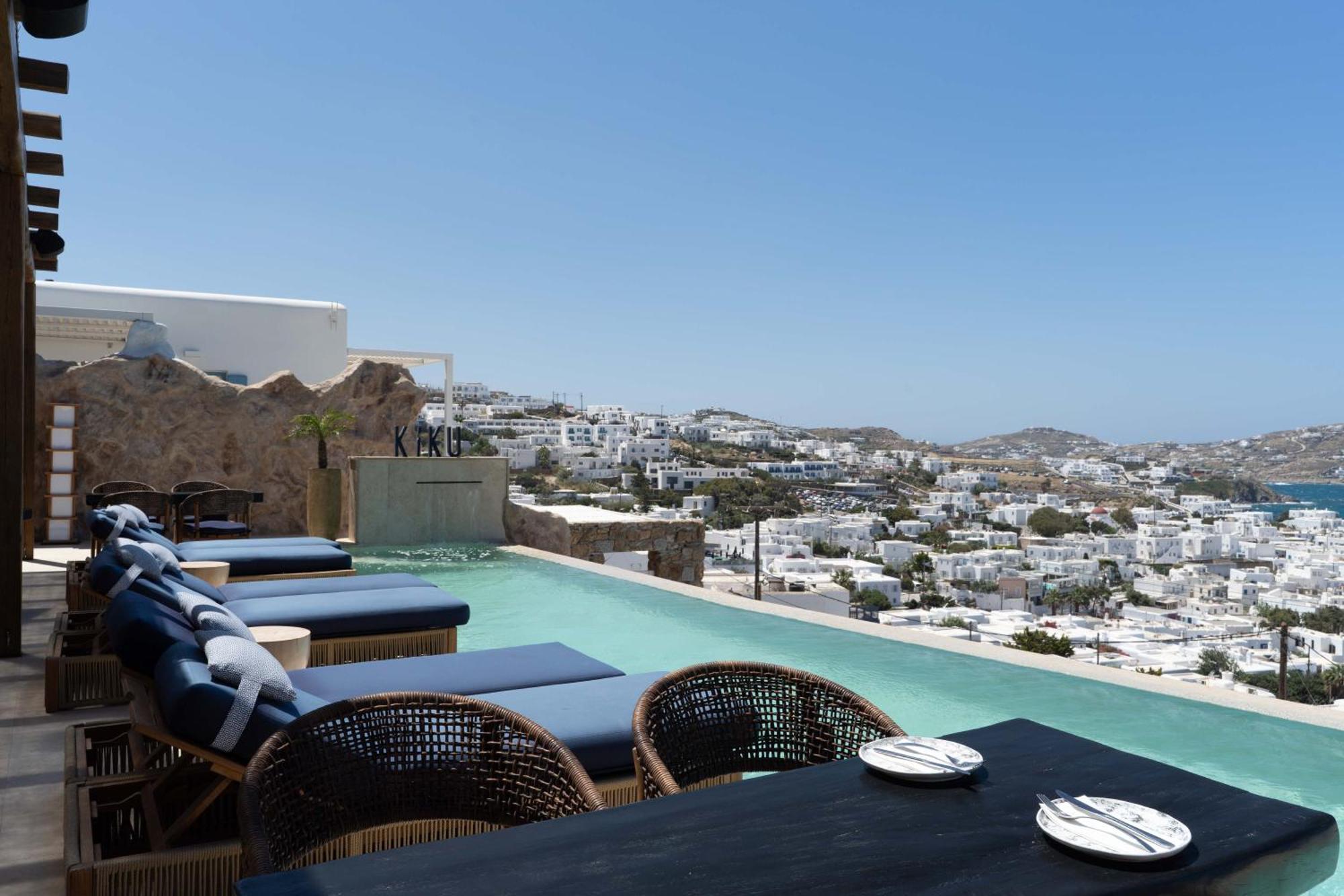 νumi Boutique Hotel