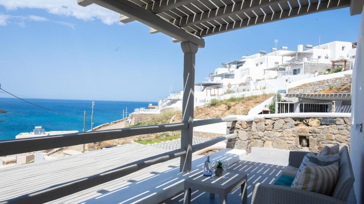 Beachfront House With 2 Hot Tubs