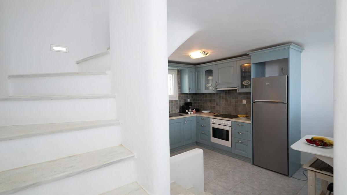 Beachfront House With 2 Hot Tubs Holiday home *